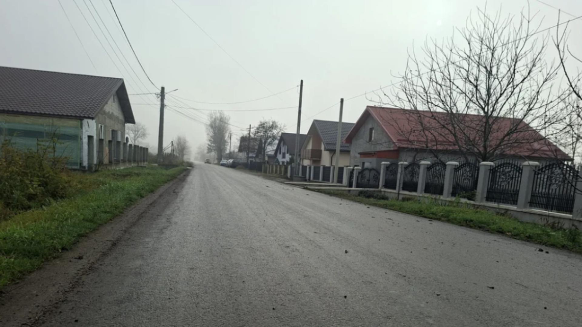 România care funcționează: orașul unde toate străzile sunt asfaltate și tinerii primesc casă