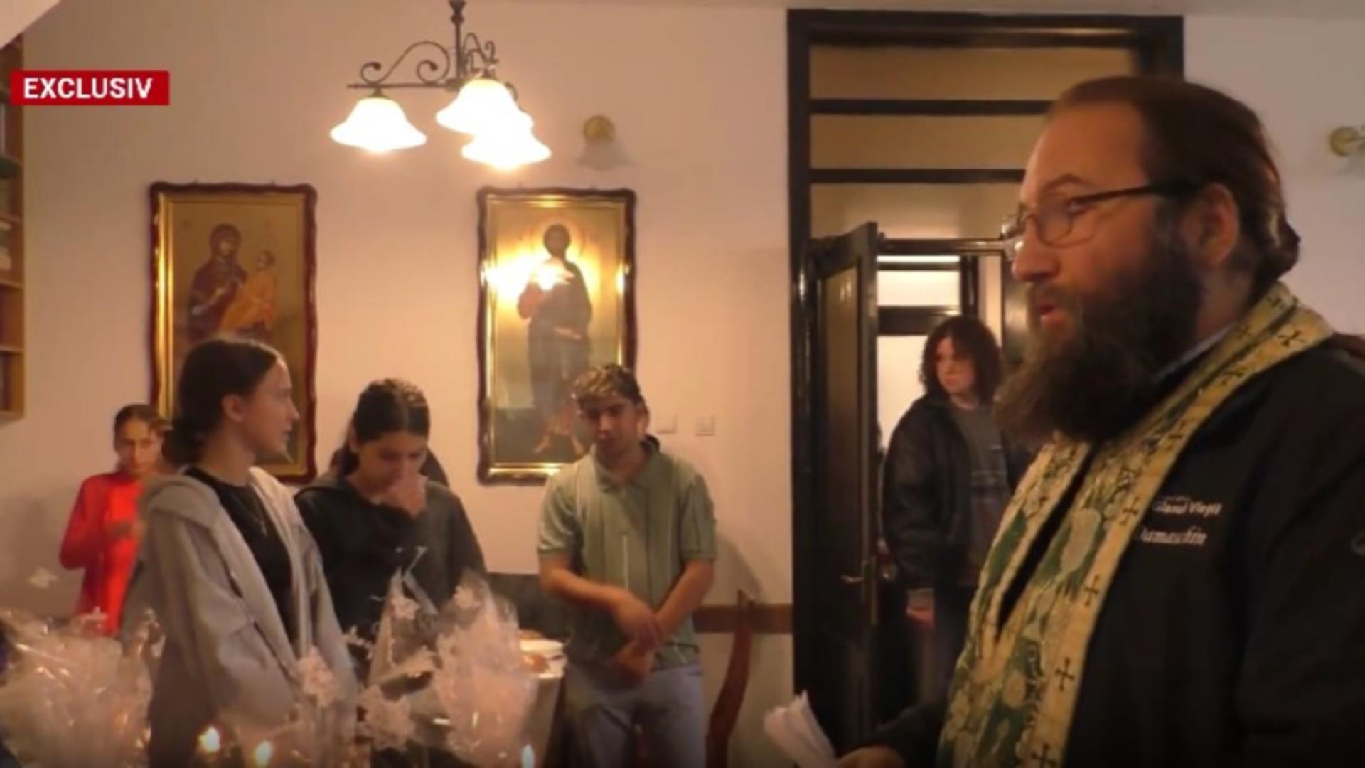 Povestea preotului care ajută mii de copii săraci. Dan Damaschin, înger pentru nevoiași