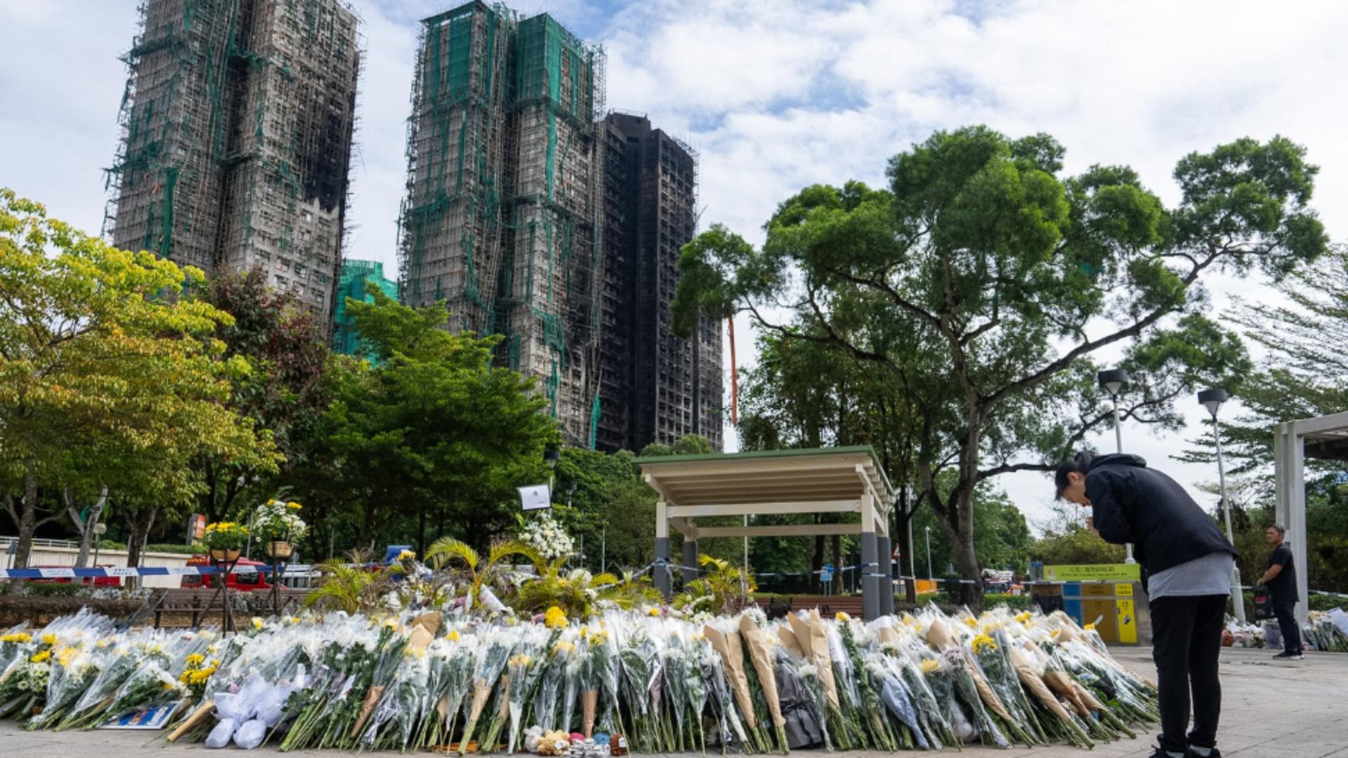 Bilanțul tragediei din Hong Kong urcă la 151 de morți. Autoritățile avertizează asupra răspândirii de informații false/ Profimedia