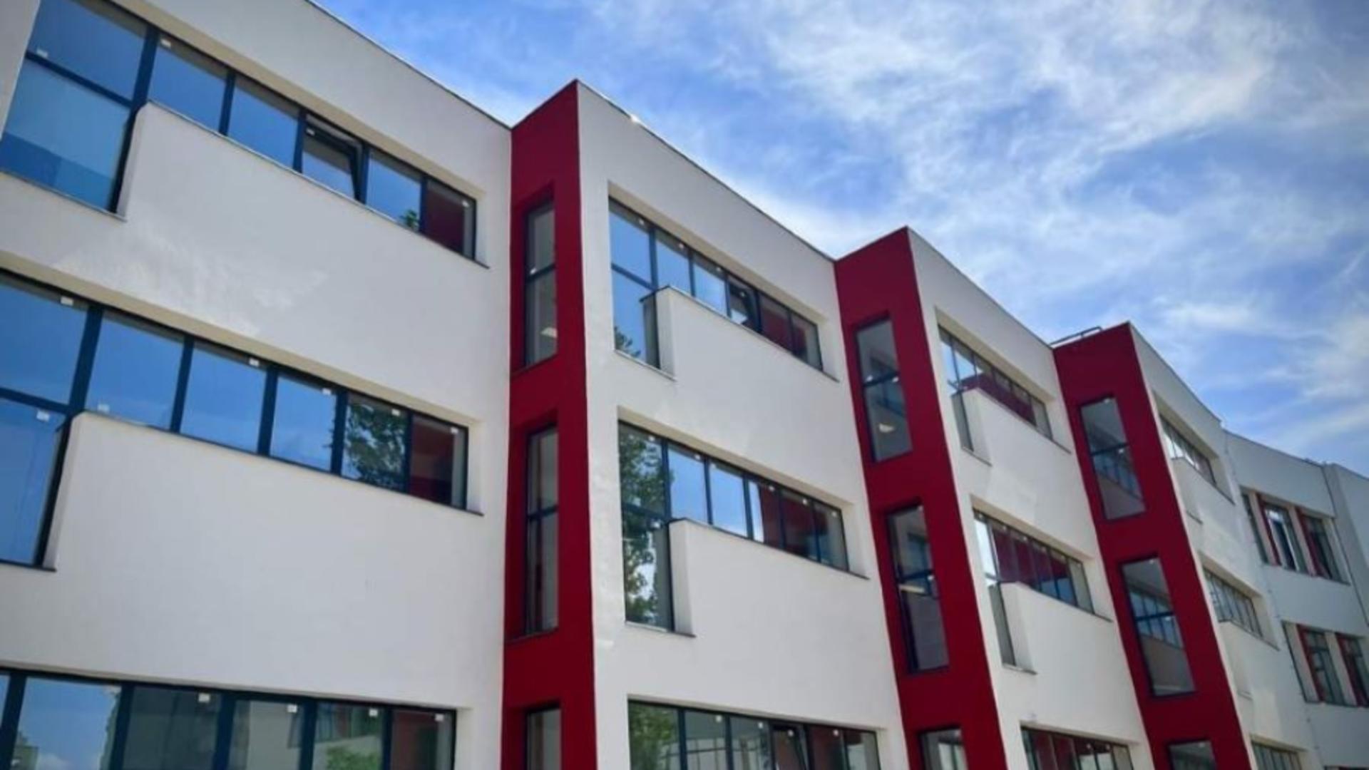 Liceele tehnice din București intră în modernizare: peste 1.500 de elevi vor învăța în clădiri noi, eficiente energetic