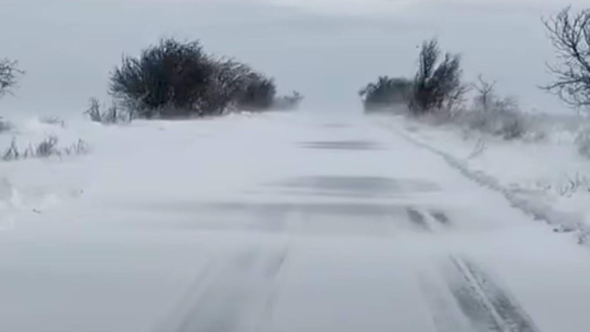 "Urmăriți prognoza meteo și limitați deplasările" - Recomandările DSU în condiții de vreme nefavorabilă