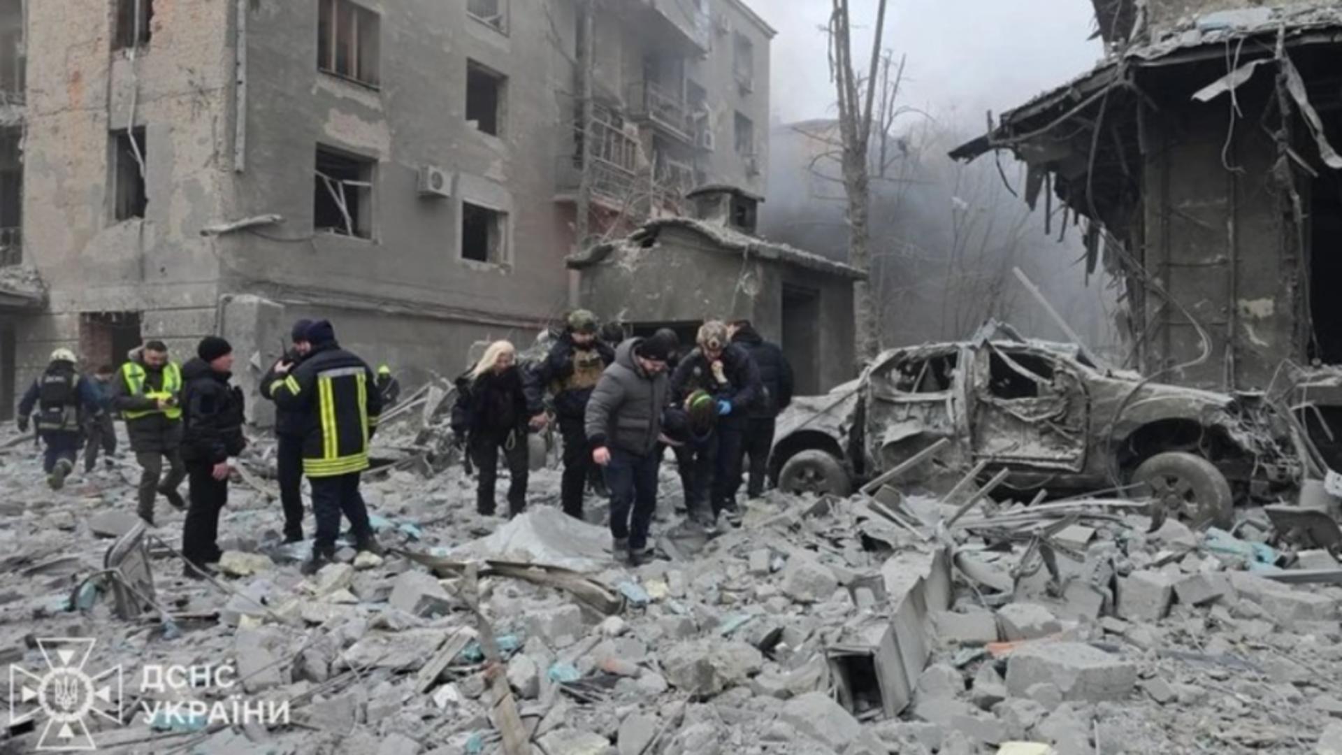 Atac asupra infrastructurii vitale ucrainene: Harkovul, lovit în plină iarnă. O centrală electrică distrusă