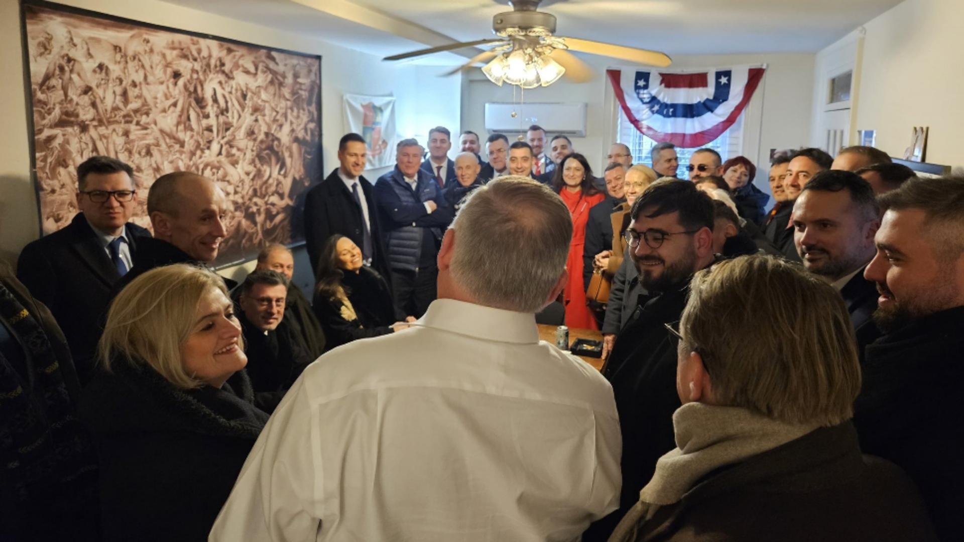 George Simion și 47 de parlamentari AUR, întâlnire la Washington cu Brian Brown, activist și președinte al Organizației Mondiale a Familiei