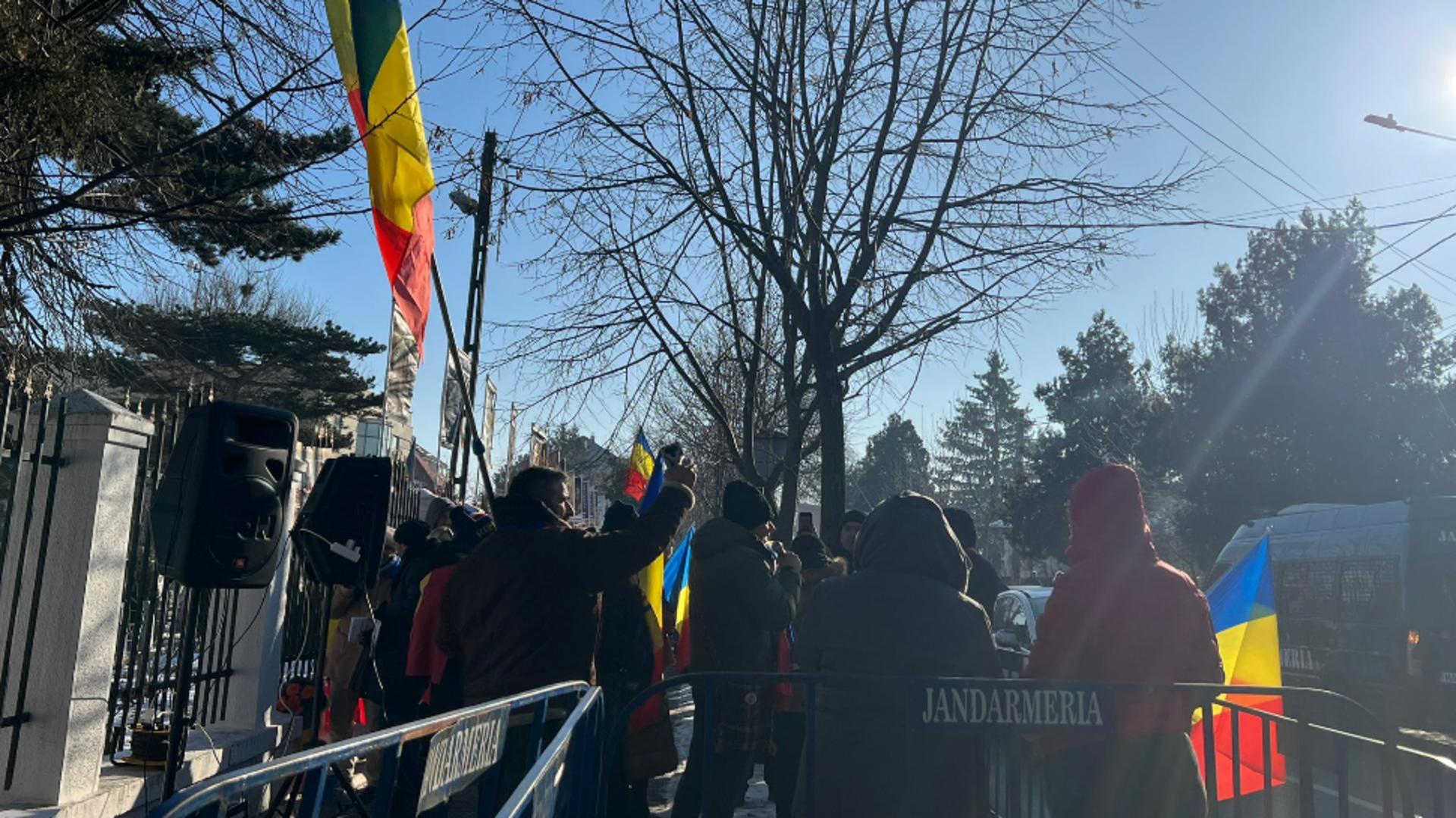 Călin Georgescu, mesaj de forță pentru români: Sunteți ținuți de prea mult timp într-o stare de dezamăgire,  menținută prin mecanisme de manipulare – VIDEO