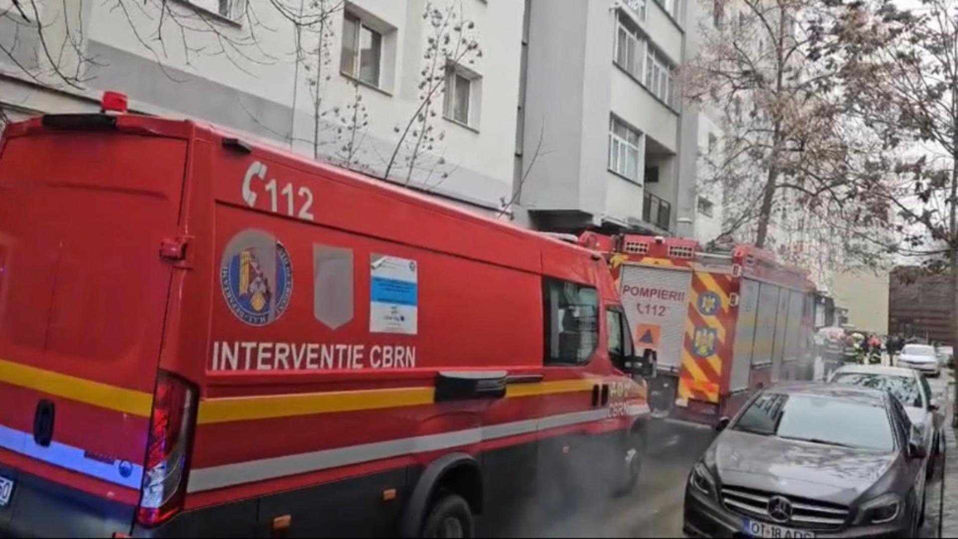 Panică în Slatina. Miros puternic de gaze într-un liceu: peste 200 de persoane evacuate