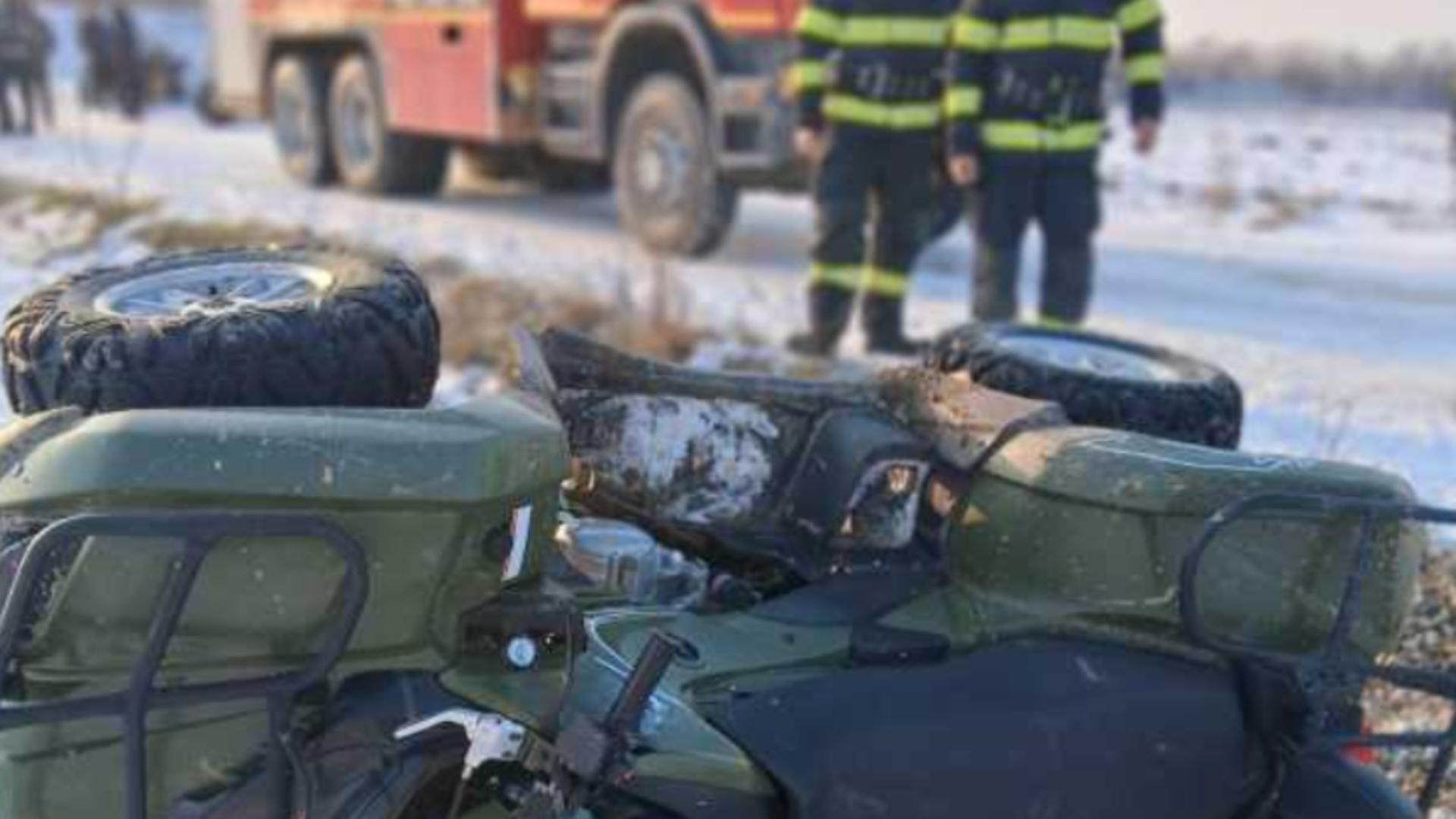 Tragedie în Giurgiu. Un tânăr a fost găsit mort sub un ATV, pe un câmp