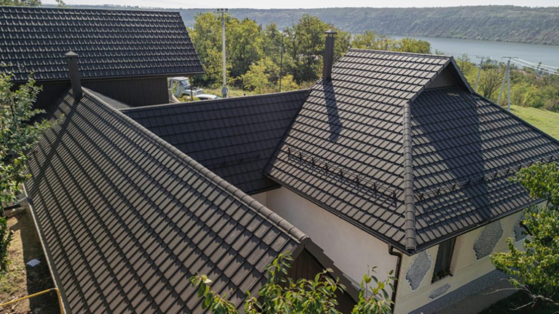 Tot ce trebuie să știi despre un acoperiș corect proiectat și executat (P)