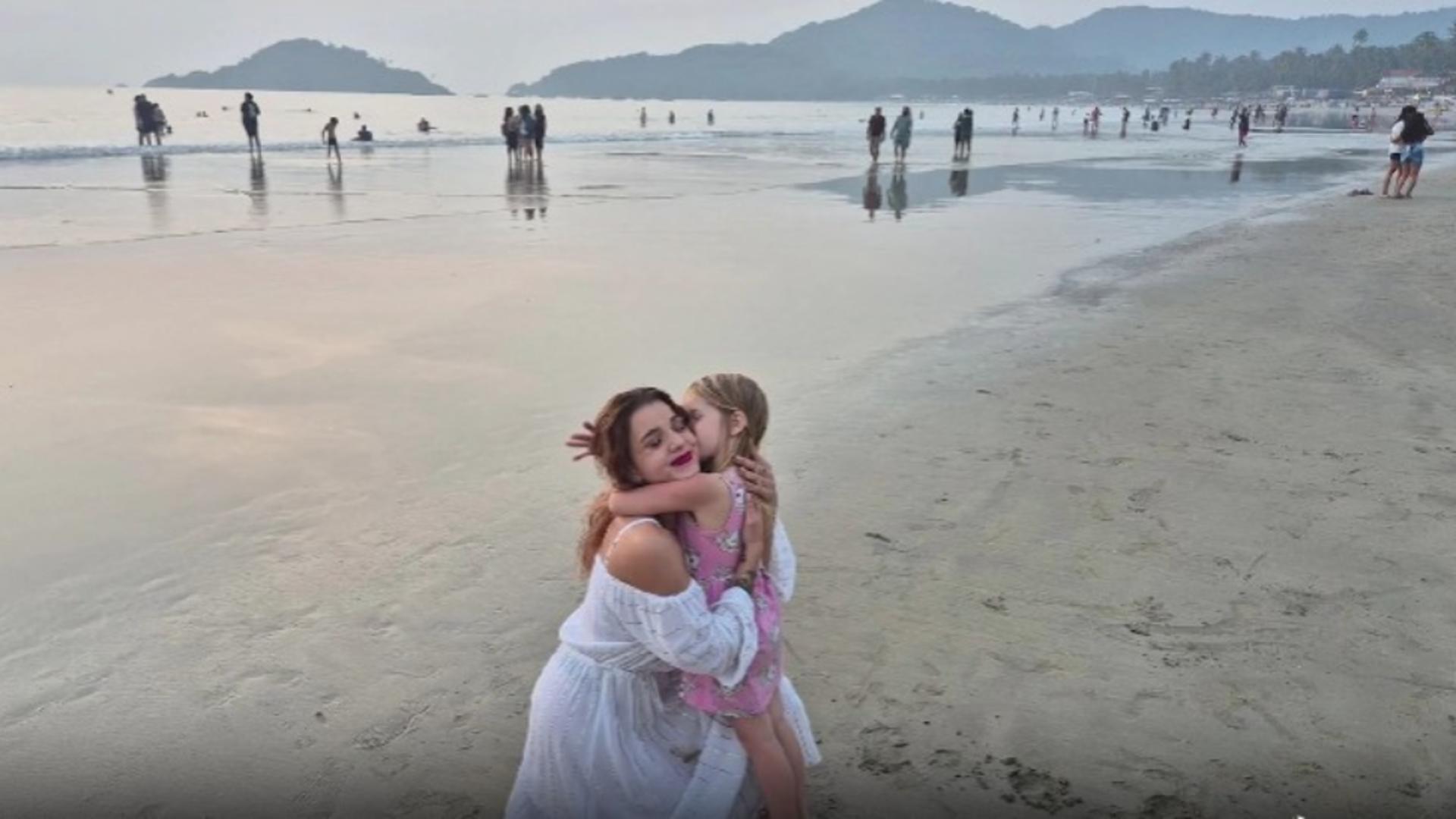 Corina și fetița ei