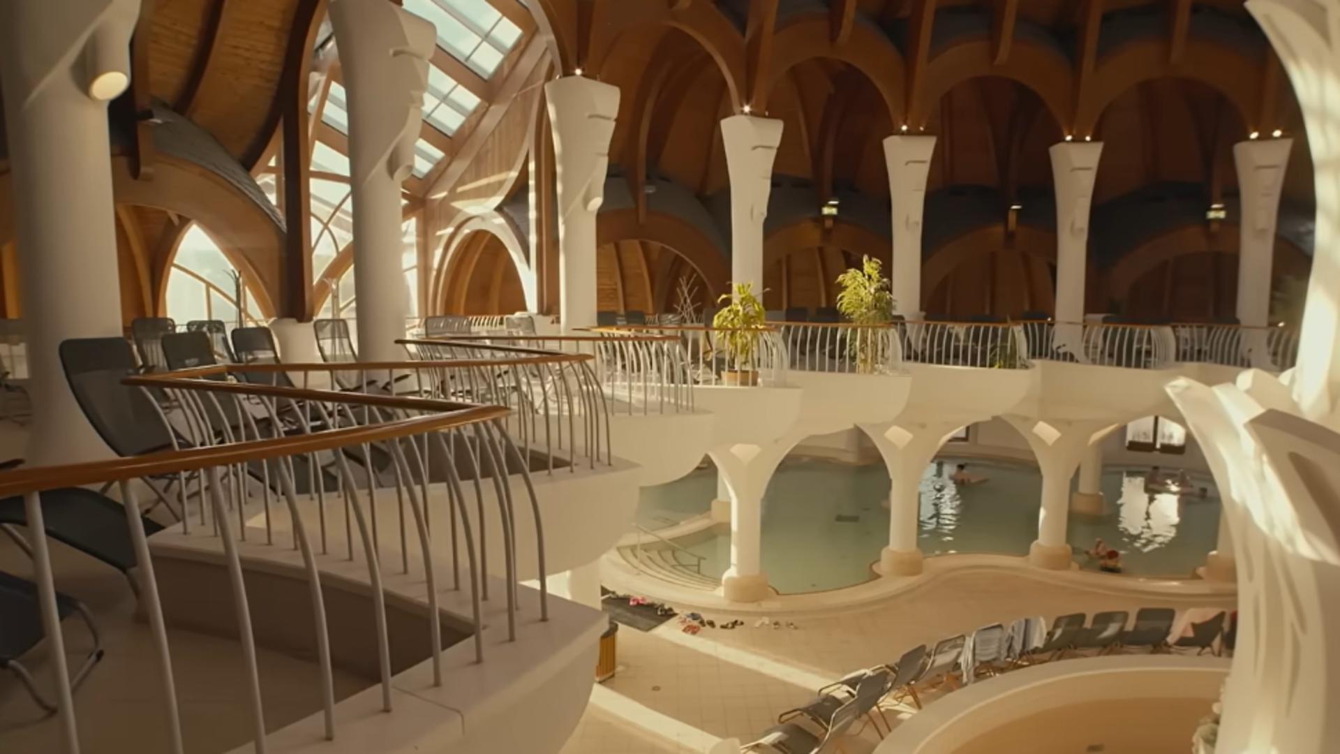 Un oraș european a devenit preferatul turiștilor români. Restaurantele si ștrandurile au ajuns să aibă meniuri în limba română