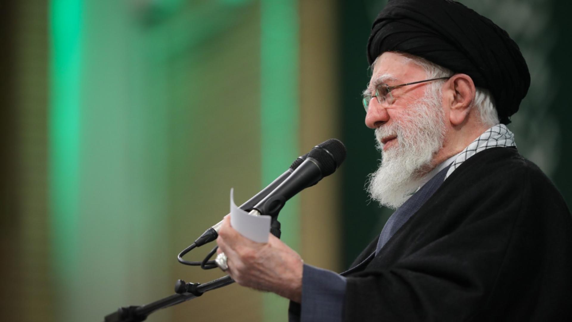 Ayatollahul Ali Khamenei dă vina pe Trump pentru revoltele din Iran. ”A fost un complot american”