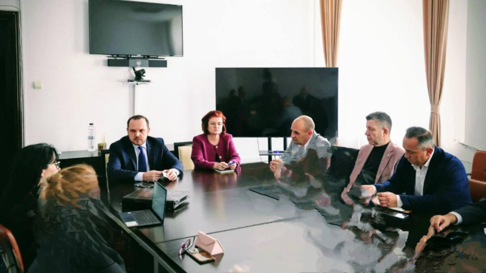 Ministrul Sănătății, Alexandru Rogobete, întâlnire cu reprezentanții SANITAS și „Solidaritatea Sanitară”