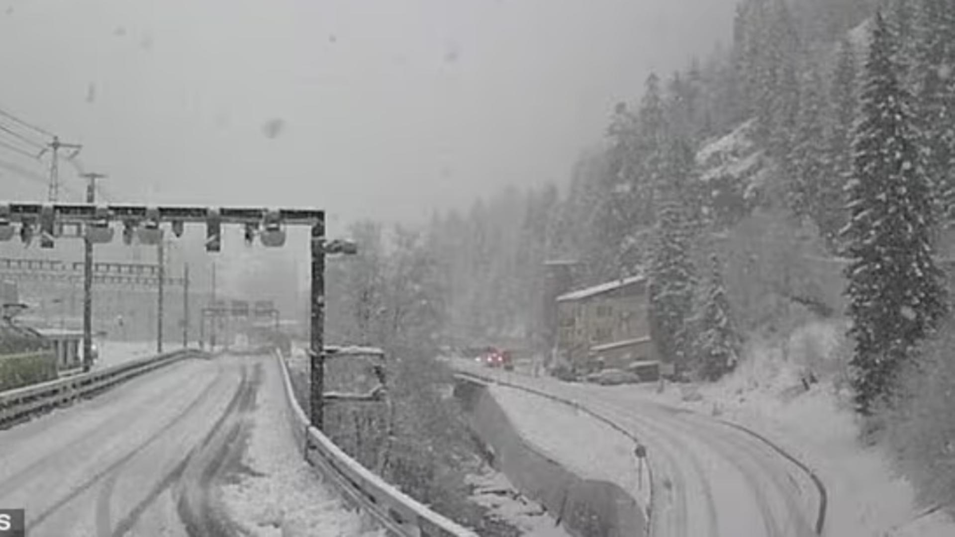 Un tren cu 80 de pasageri, deraiat în Elveția.