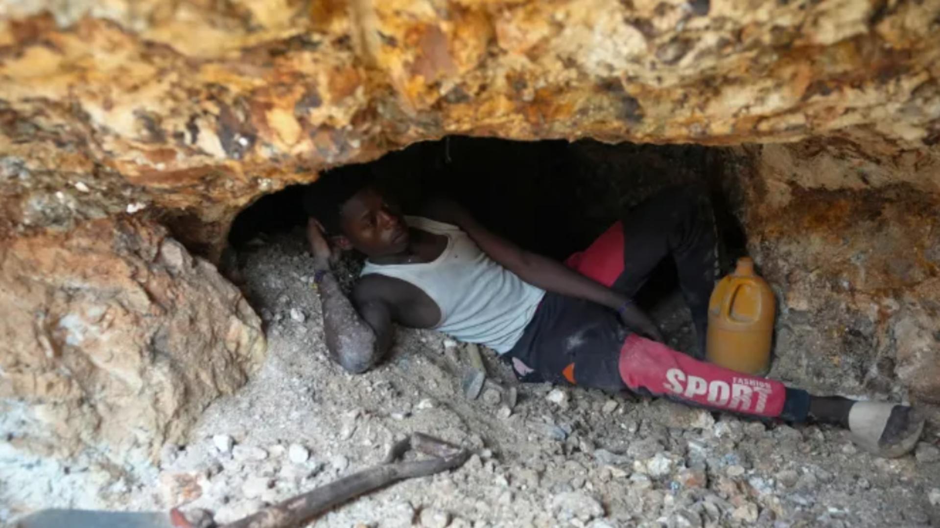 37 de oameni au murit după ce au inhalat substanțe toxice într-o mină ilegală din Nigeria.