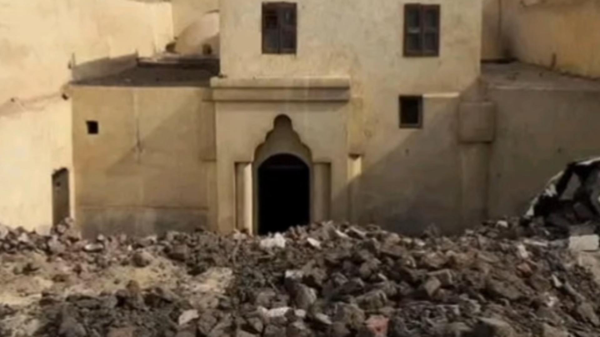 Patru copii au murit în Egip după prăbușirea zidului unei mănăstiri.