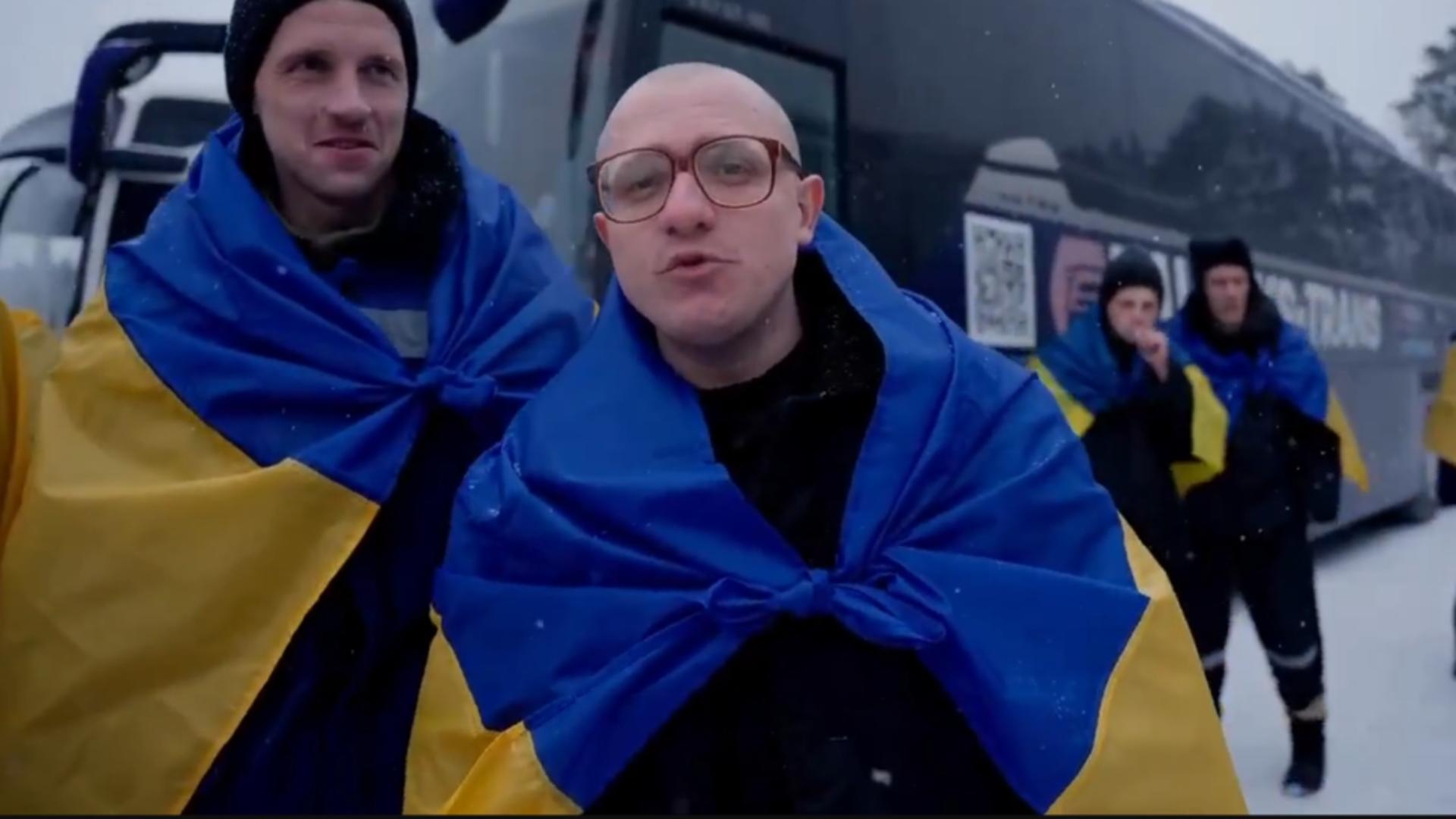 Schimb major de prizonieri între Rusia și Ucraina, după cinci luni de impas: peste 300 de captivi eliberați / Captură video 