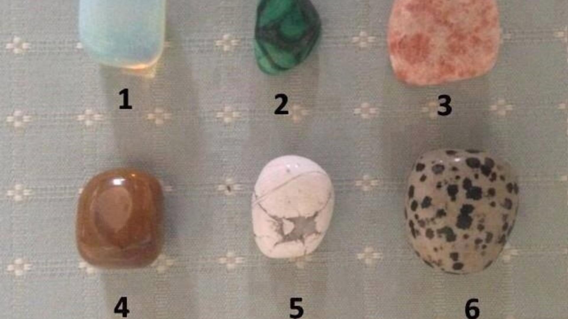 TEST: Alege un cristal si afla care este NEVOIA ta în viață