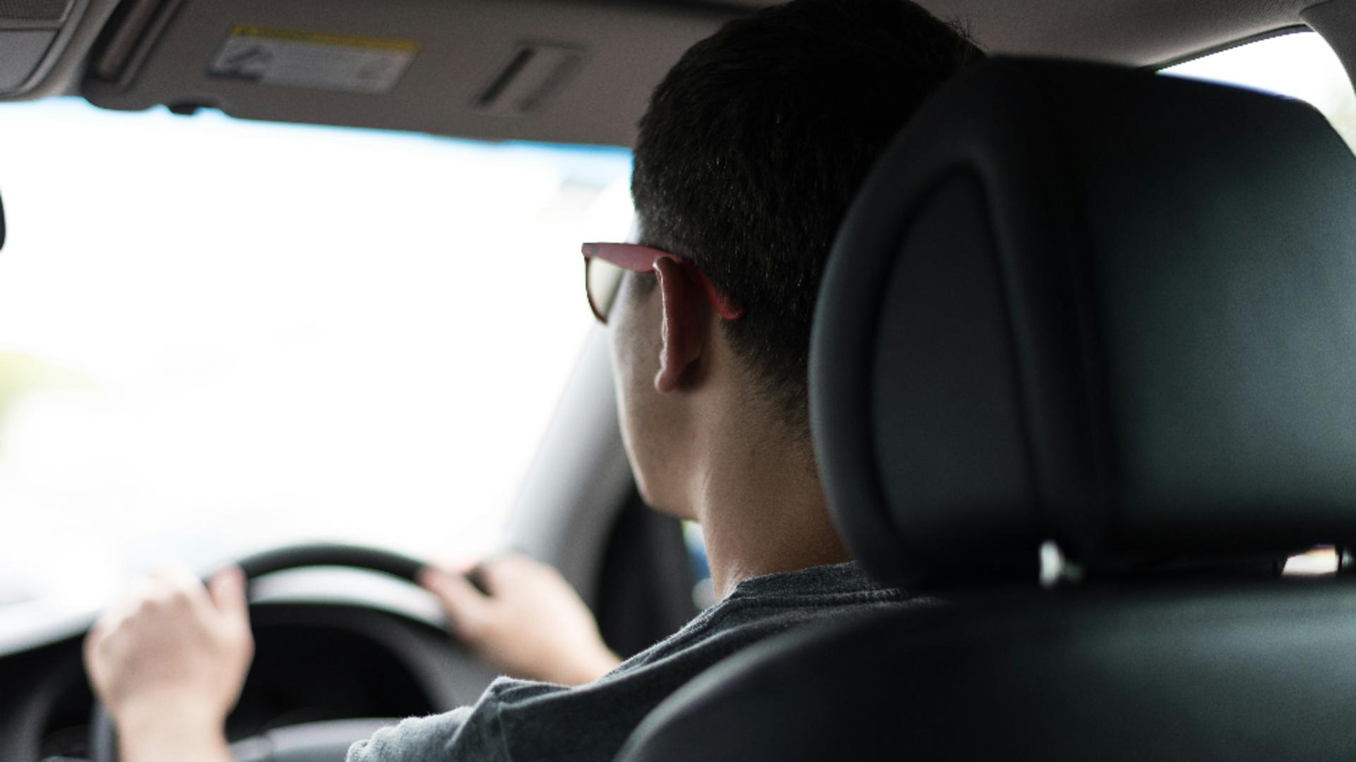 Cum pot cere șoferii suspendarea permisului de conducere. Regulile pe care trebuie să le respecte.