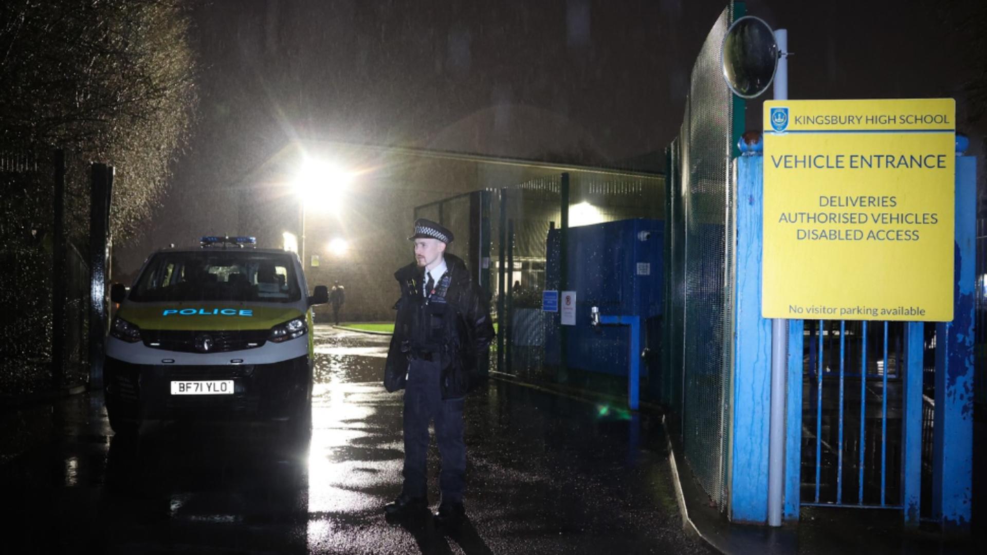 Teroare la un colegiu din Londra, unde doi copii de 12 și 13 ani au fost măcelăriți cu un cuțit chiar în incintă. Foto/Profimedia