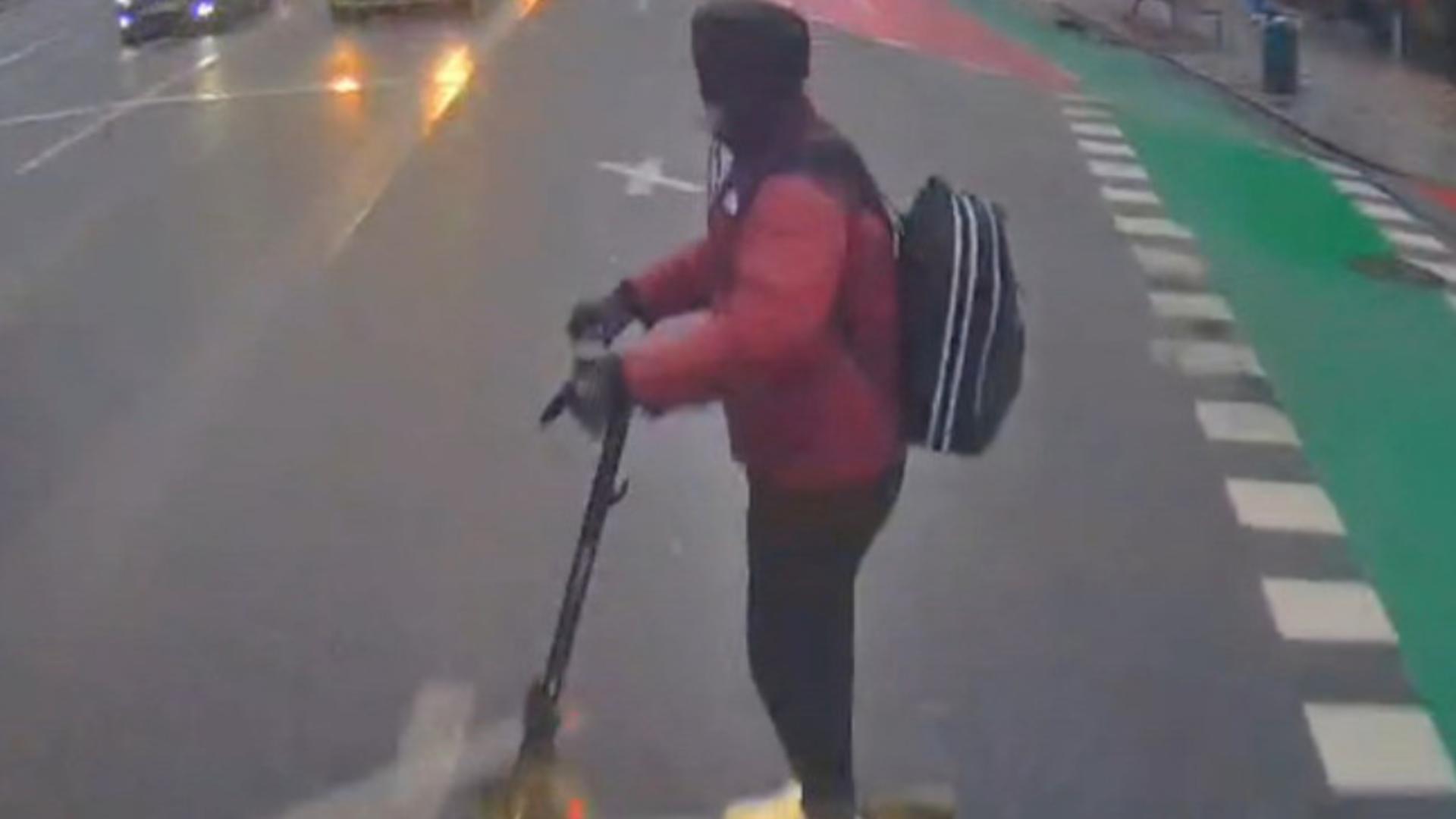 Adolescent lovit în plin de un autobuz în centrul Clujului.