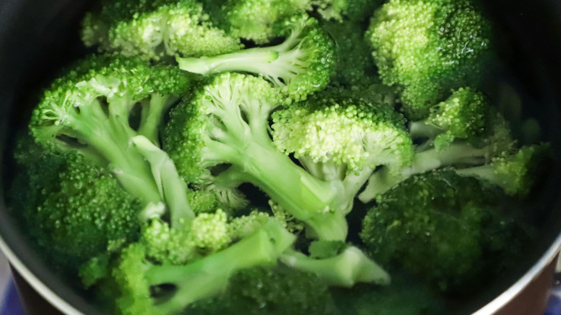 Cum să prepari broccoli. Cea mai bună și rapidă rețetă