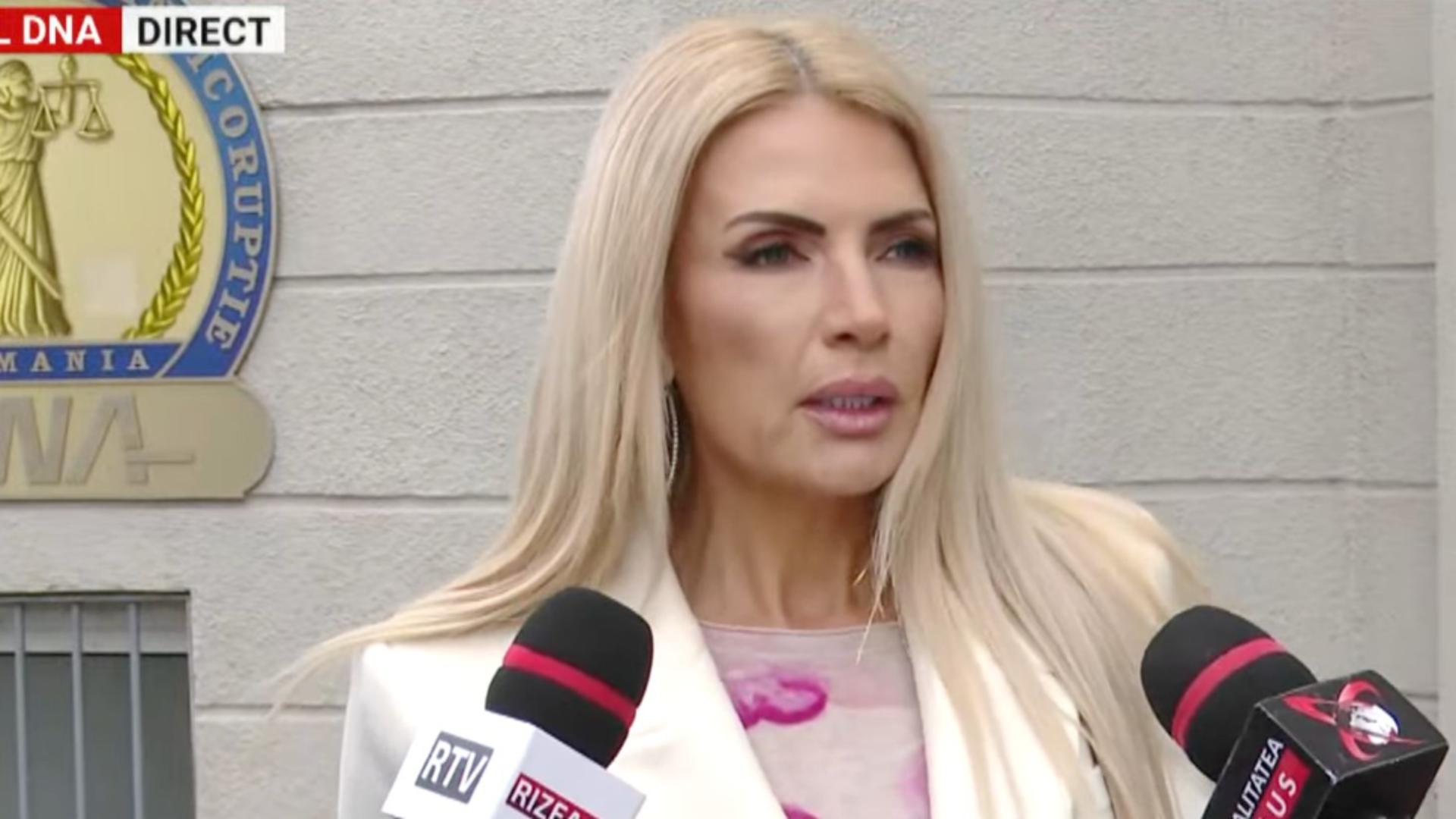 Laura Vicol la sediul DNA 