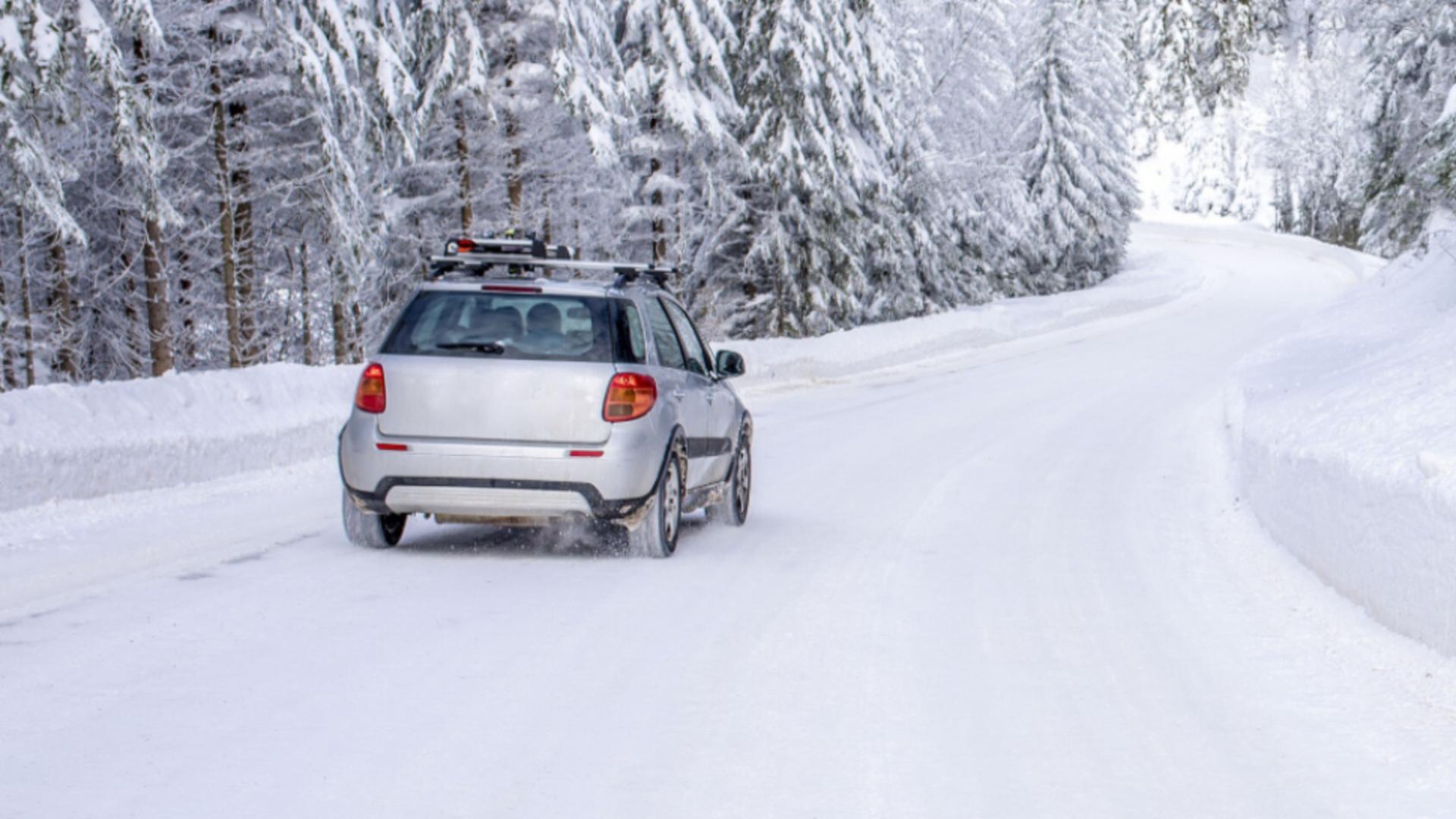 Circulația a fost reluată parțial pe unele drumuri