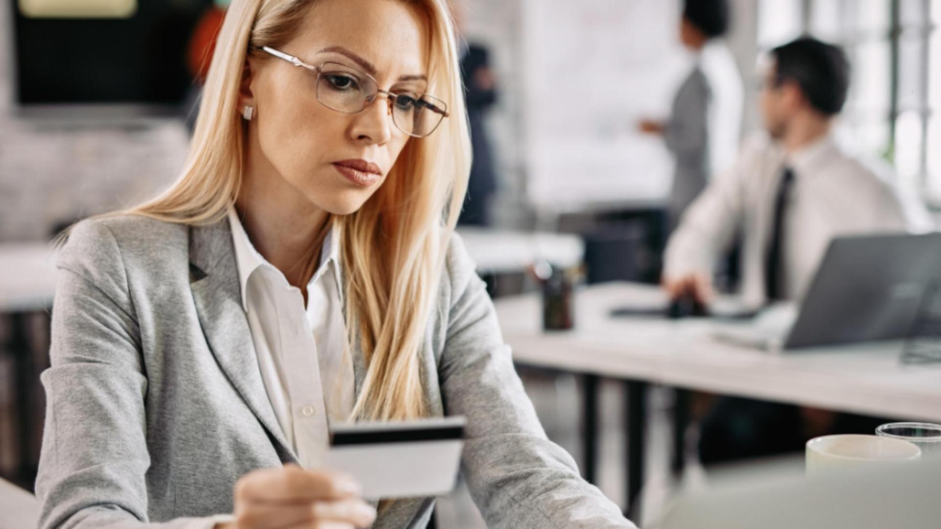 Românii cu rate restante primesc o plasă de siguranță