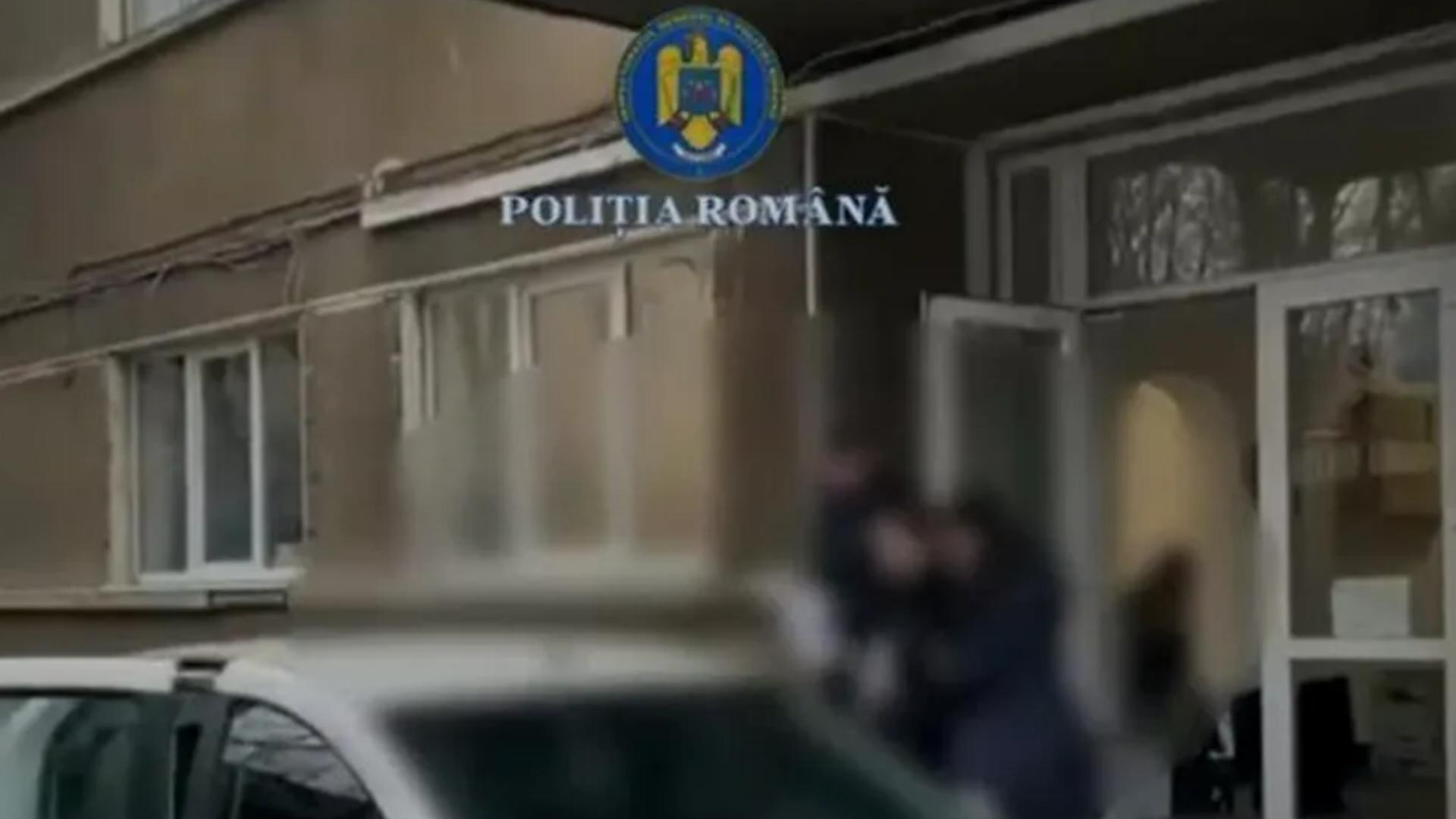 Cum păcălea o femeie familiile pe care le trimitea în vacanțe.