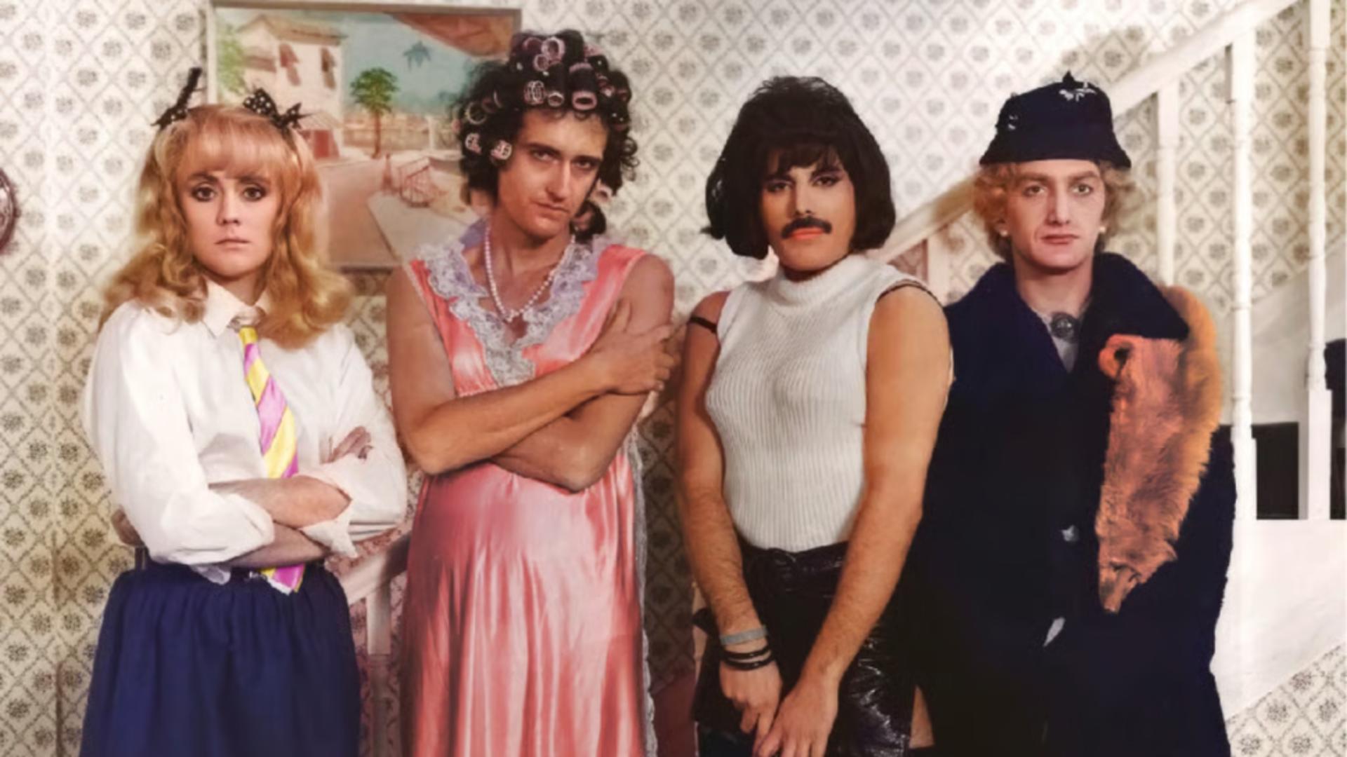 Formația Queen in timpul realizării celebrului videoclip (foto: EMI Records)