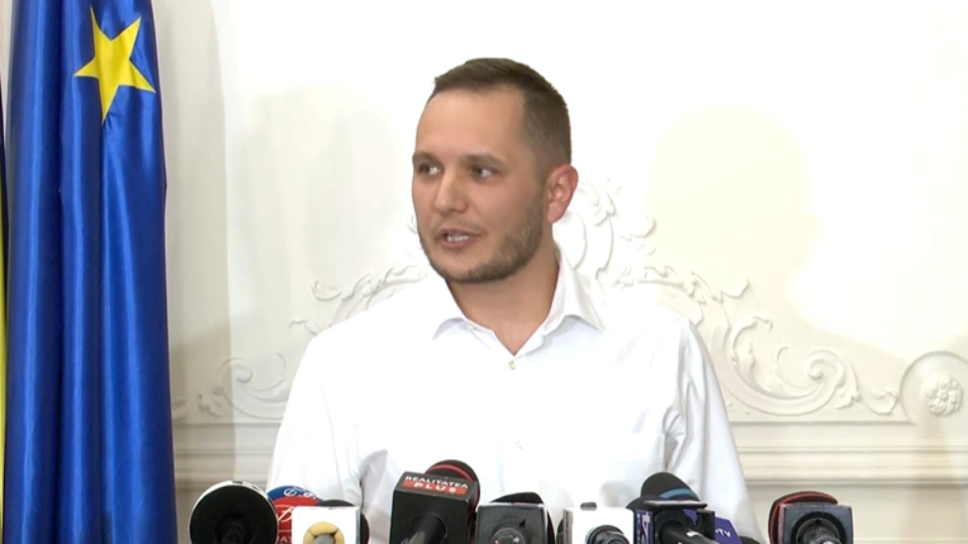 Prefectul-rezist al Capitalei are diplomă de patiser