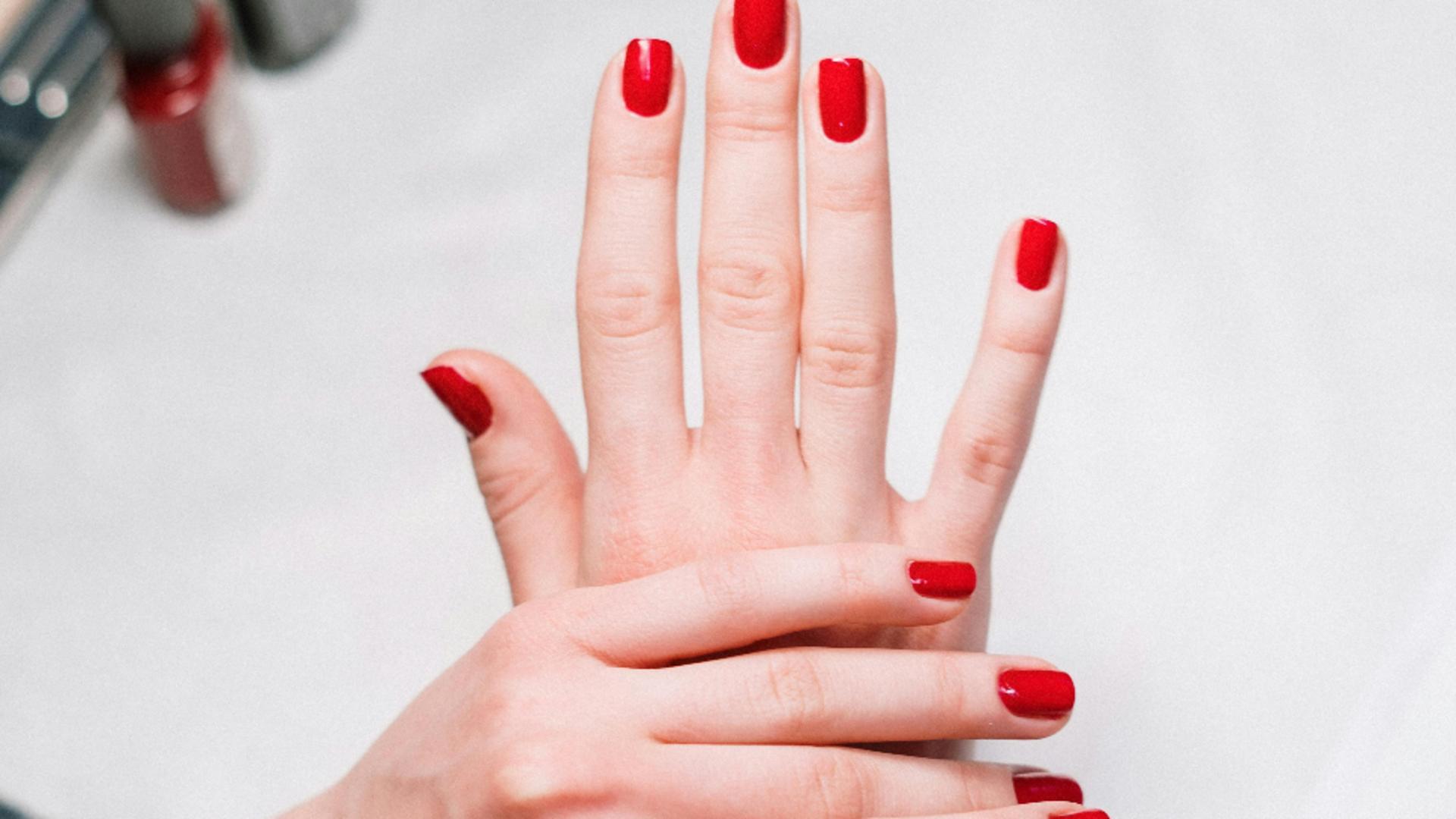 Cum să eviți exfolierea ojei și să-ți menții manichiura intactă cât mai mult timp. Secretul pe care toate femeile trebuie să-l cunoască