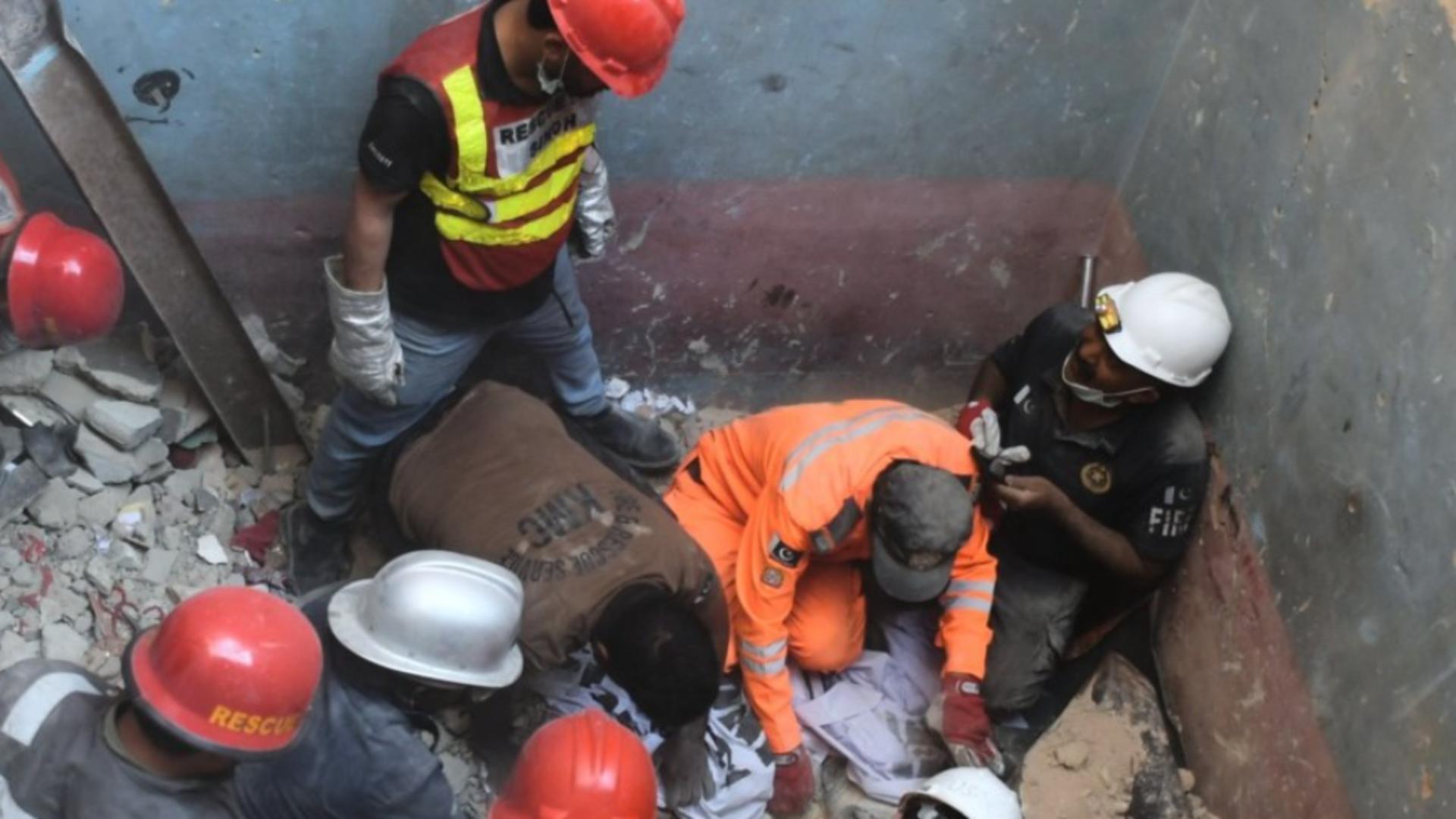 Explozie puternică în Pakistan: 16 oameni au murit.