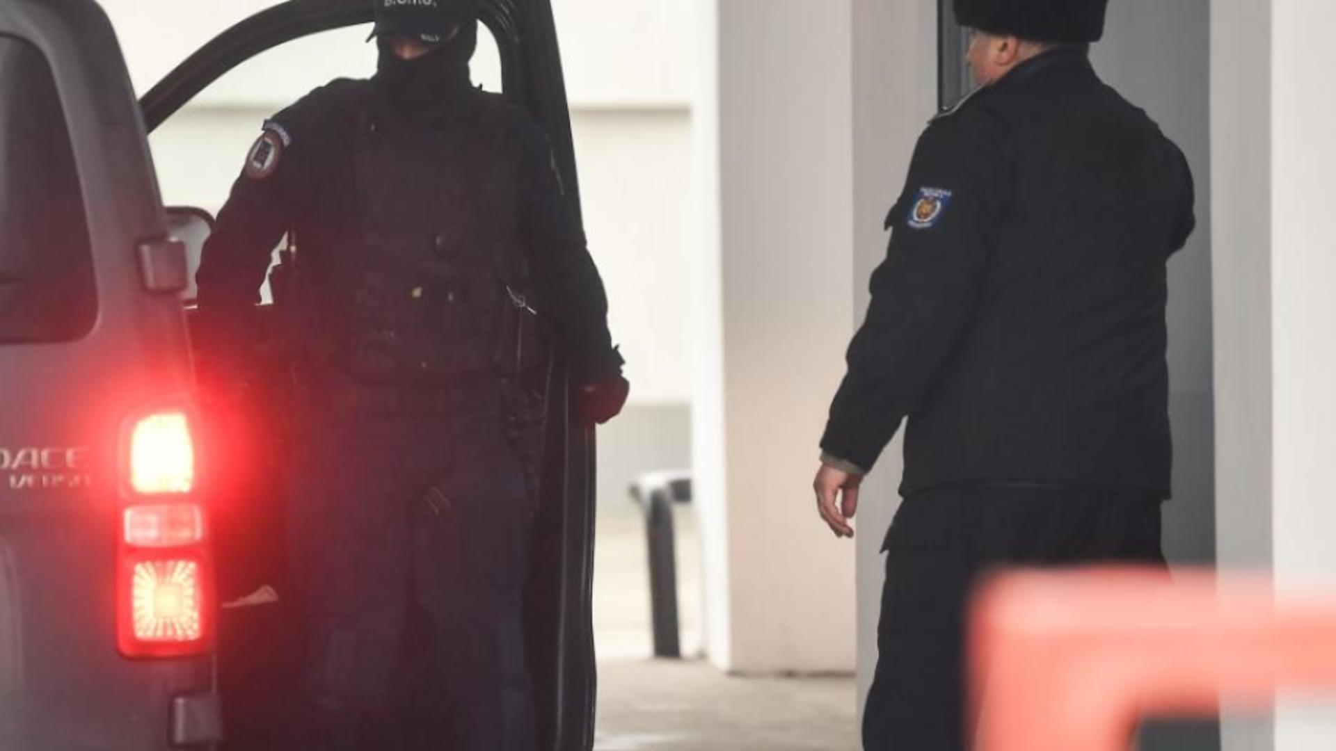 Patru români, arestați pentru mai multe jafuri comise în Germania..