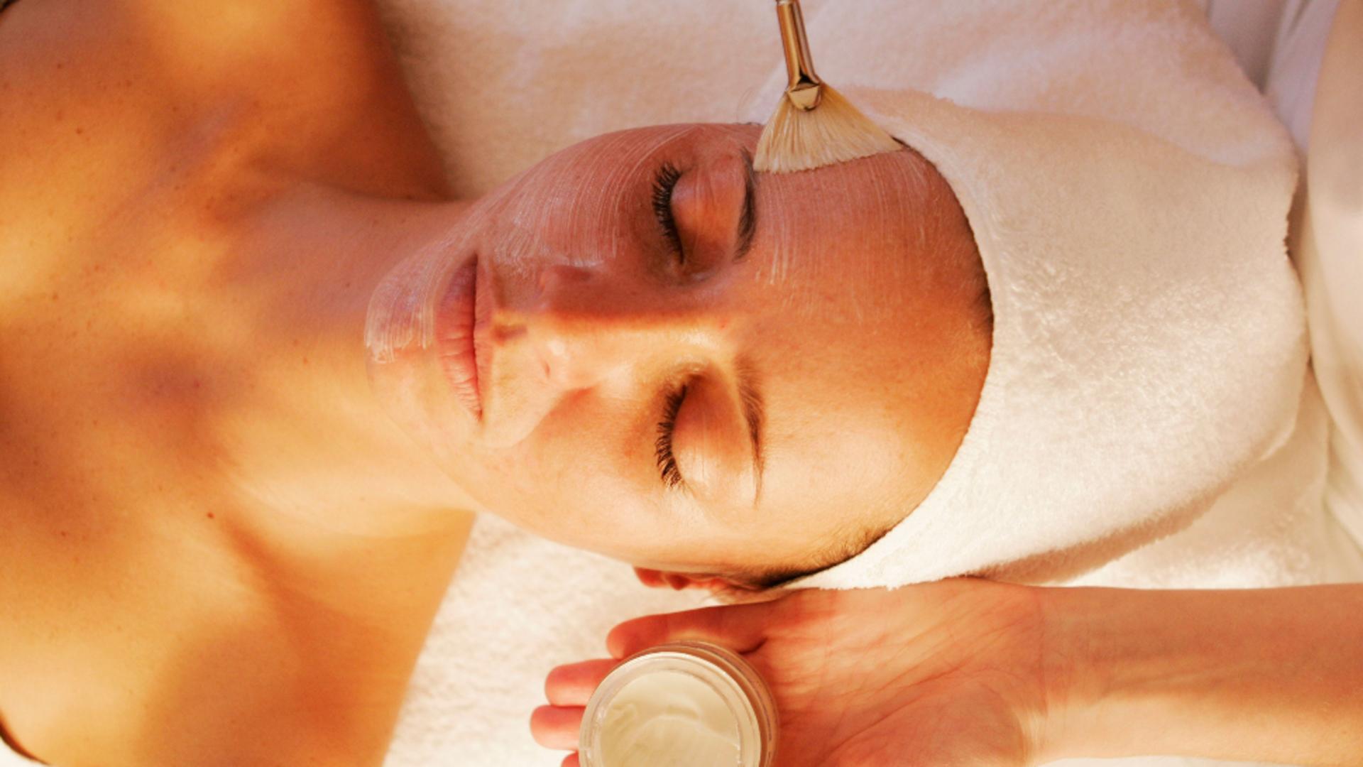 Percheziții în Bulgaria în cazul unor înregistrări video ilegale cu paciente și cliente ale unor saloane de înfrumuseţare/ Profimedia