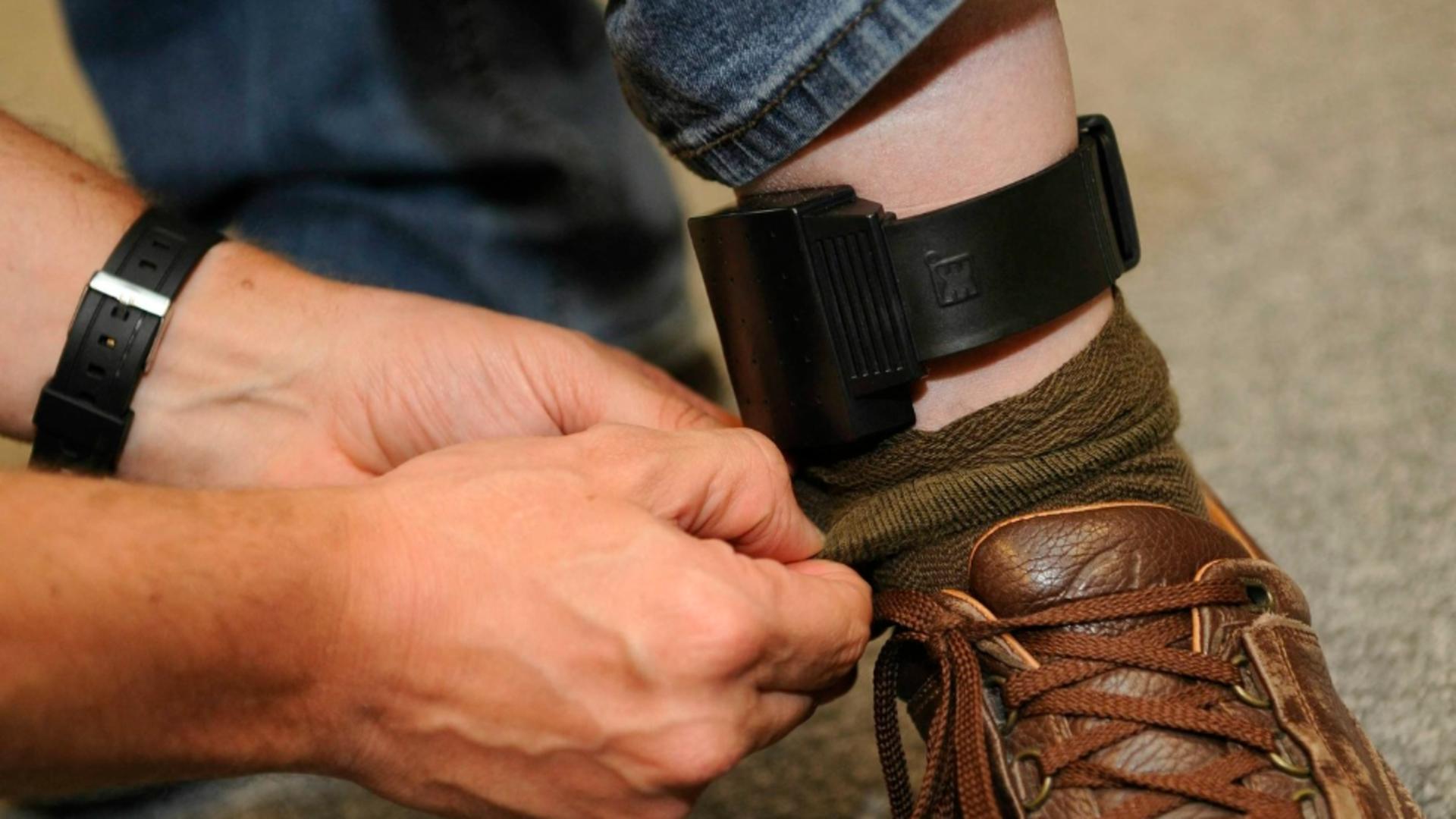 Brățară electronică. Foto: Profimedia