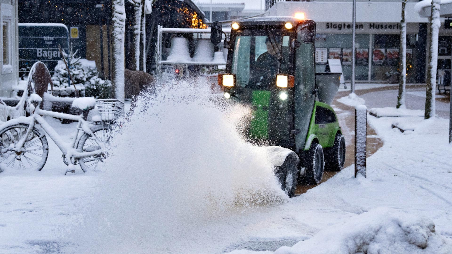 Danemarca, paralizată de ninsori: transportul public blocat, zboruri anulate și școli închise/ Profimedia 