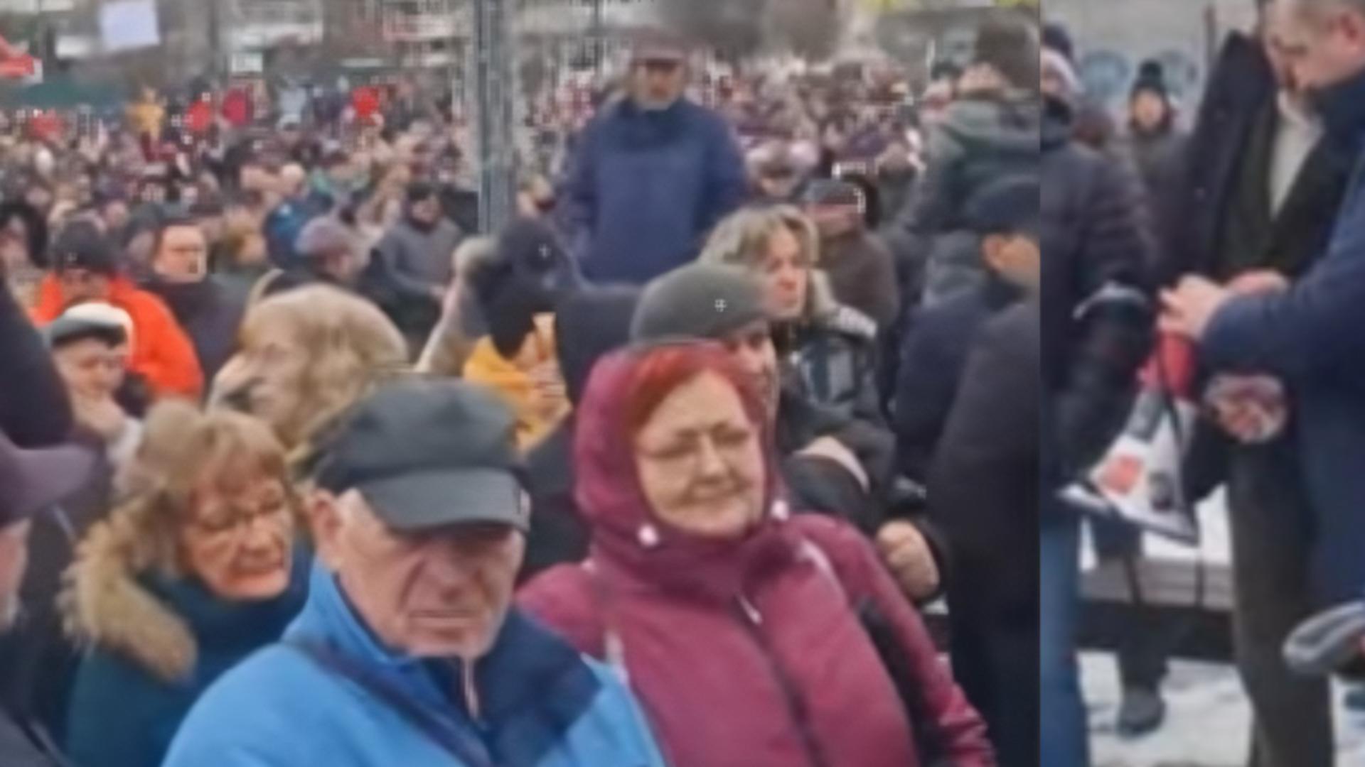 Oamenii au ieșit în stradă, în Harghita.