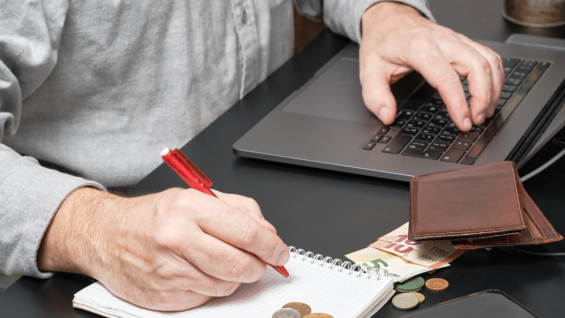 Salariile românilor, printre cele mai mici din UE