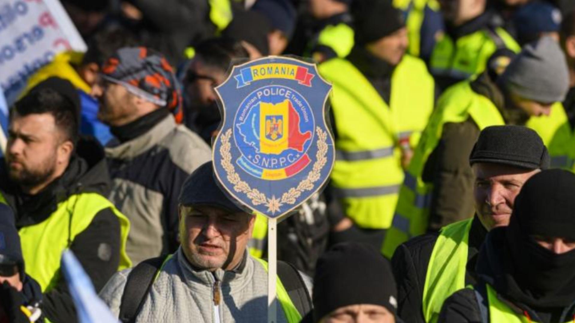 Sindicaliștii din industria de apărare amenință Guvernul Bolojan cu proteste masive.