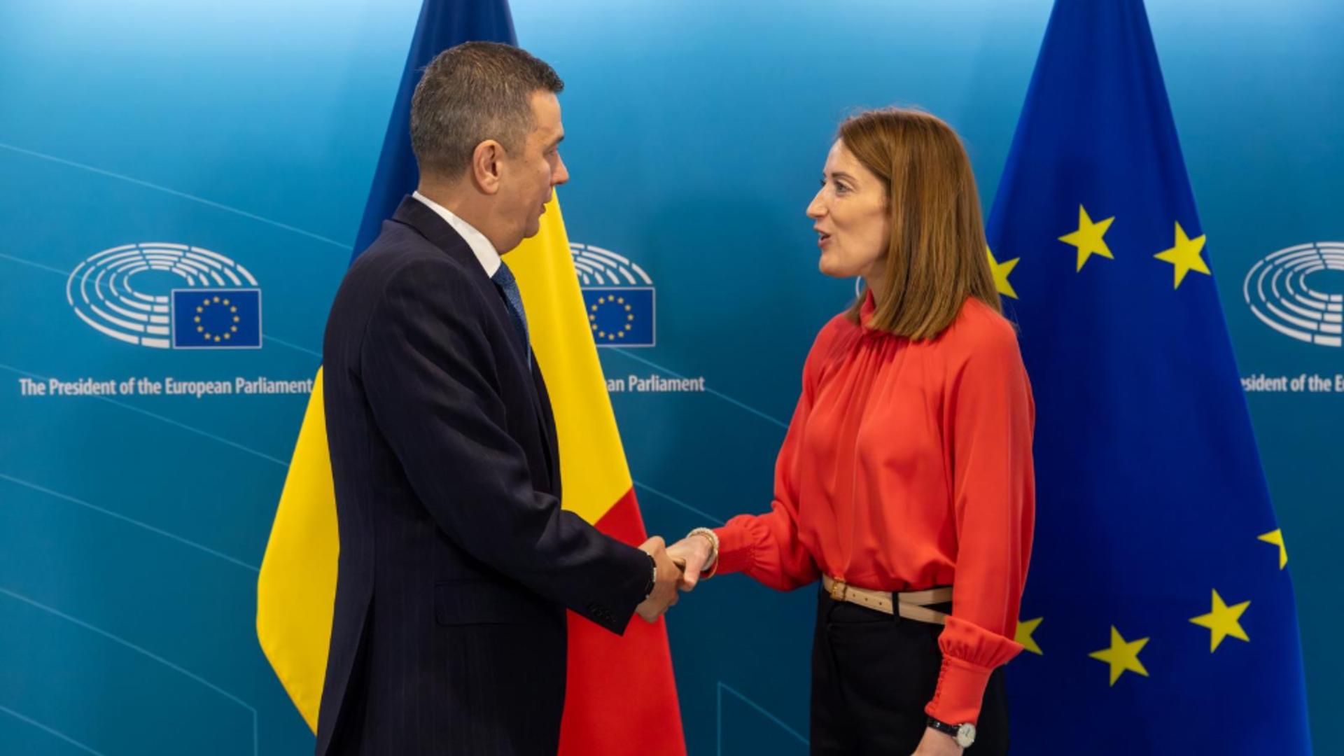 Sorin Grindeanu alături de Roberta Metsola/ Foto: Facebook