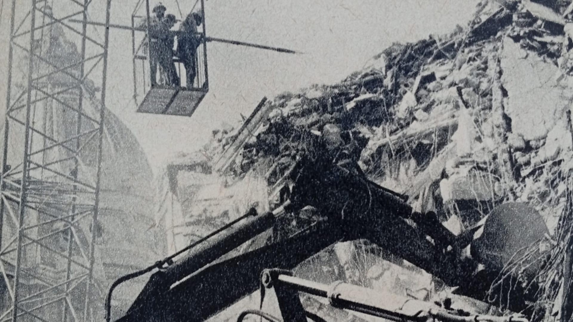 Imagini din Bucureștiul distrus (sursă: Durere si eroism, ed. Eminescu, 1980)