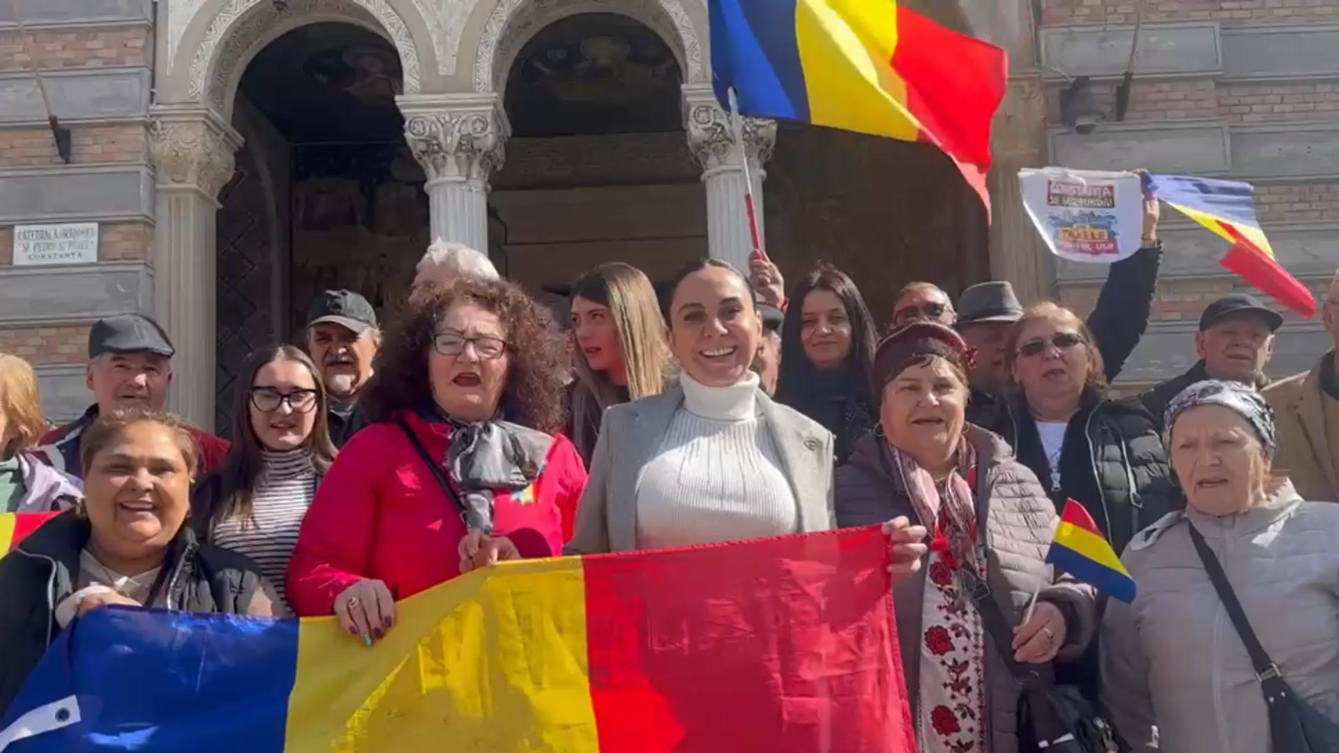 Alexandra Păcuraru, vicepreședinte AUR pe regiunea Dobrogea, alături de Călin Georgescu: România va redeveni curând suverană – VIDEO