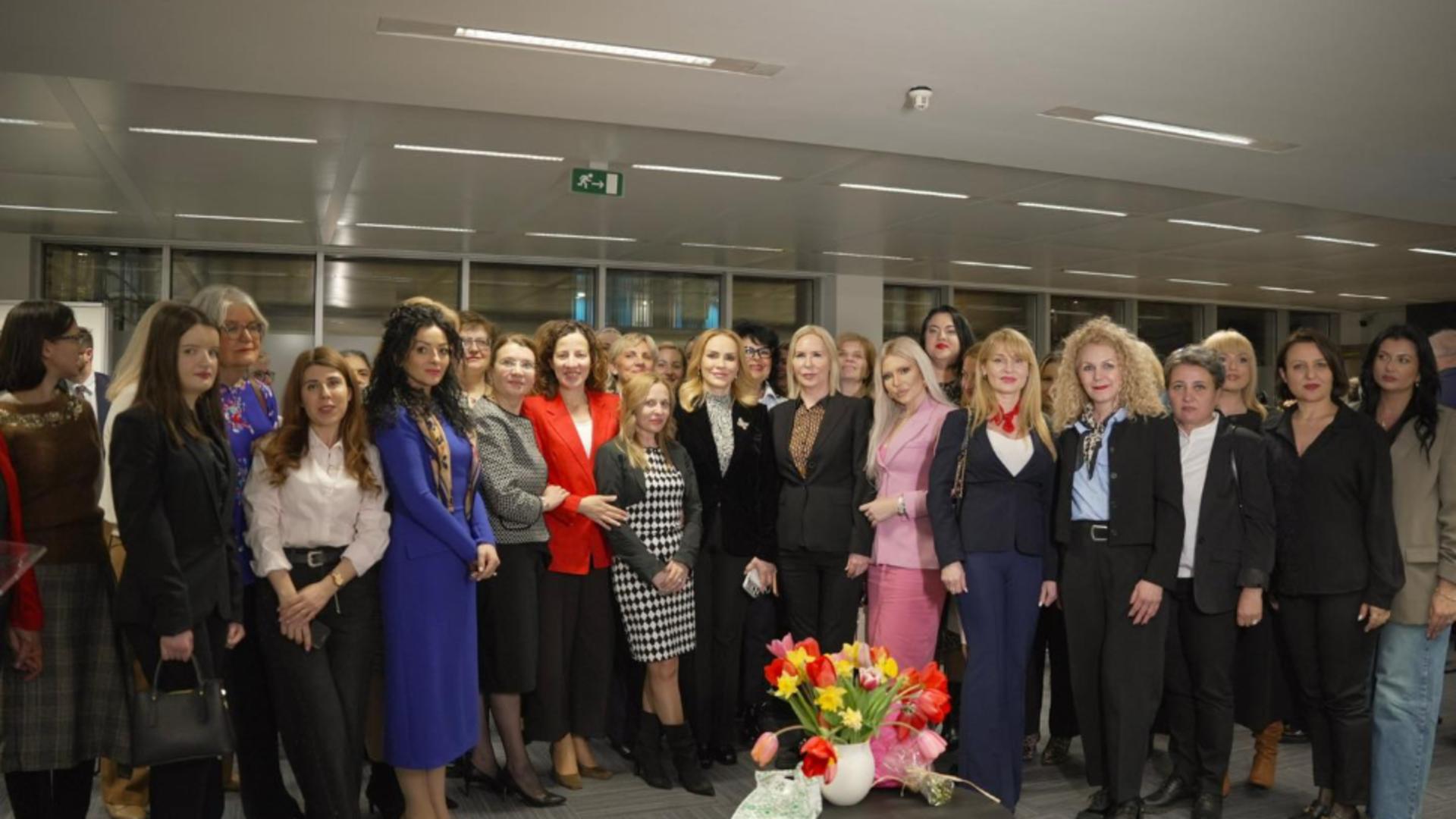 Gabriela Firea / Foto Facebook