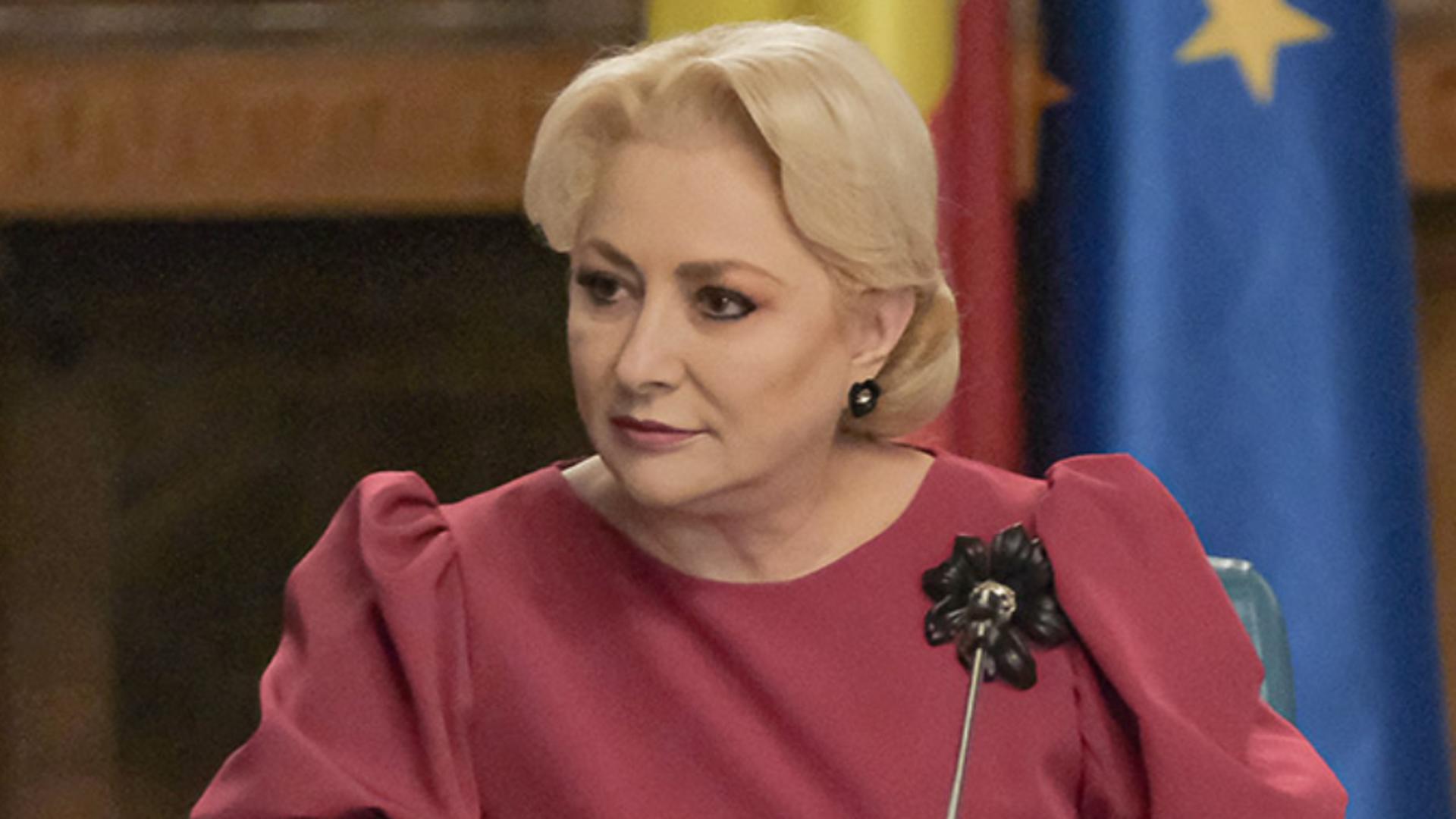 Viorica Dăncilă critică guvernanții care lasă românii în frig.
