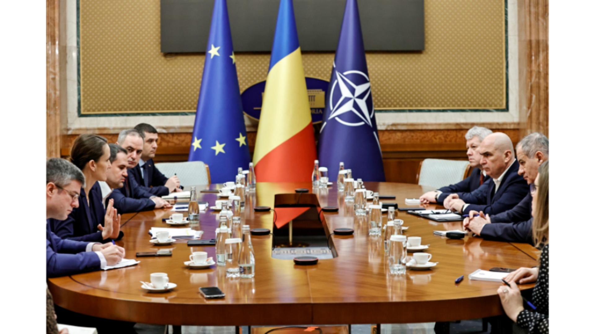 Două avioane cu români din Israel vor ajunge luni seară la București. Guvernul pregătește noi repatrieri: cine are prioritate/ Guvernul României