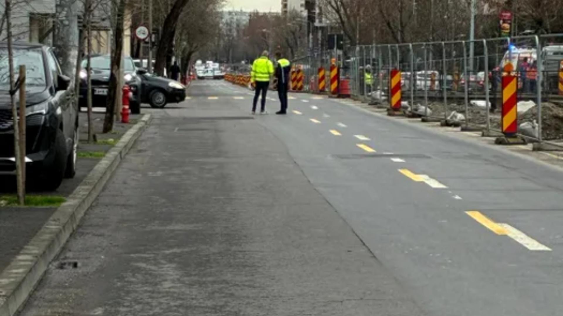 O porțiune de carosabil s-a surpat în Sectorul 2 din Capitală. Circulația este restricționată