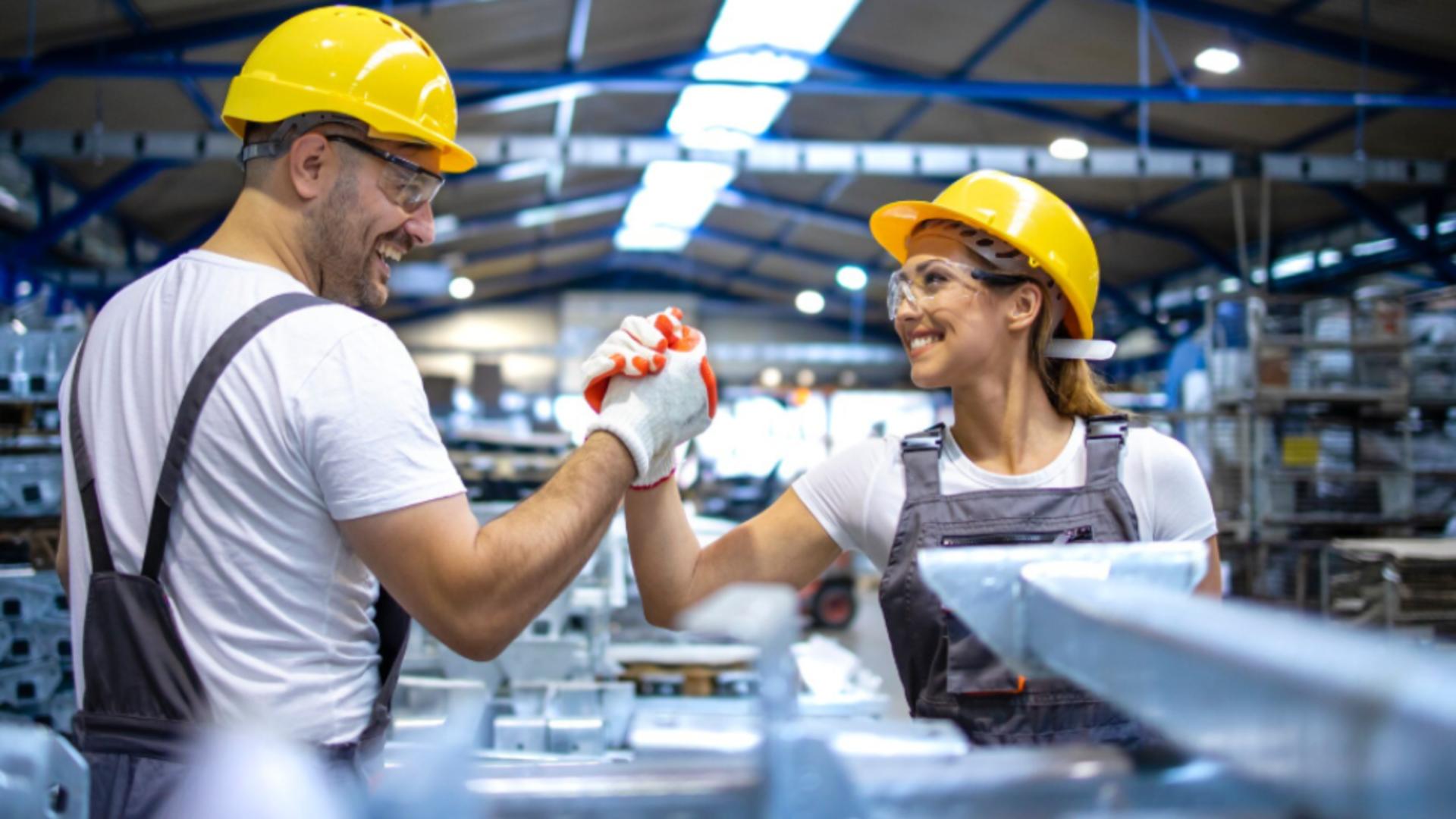 Românii care încasează 7.000 de lei pe lună și nu sunt IT-iști.