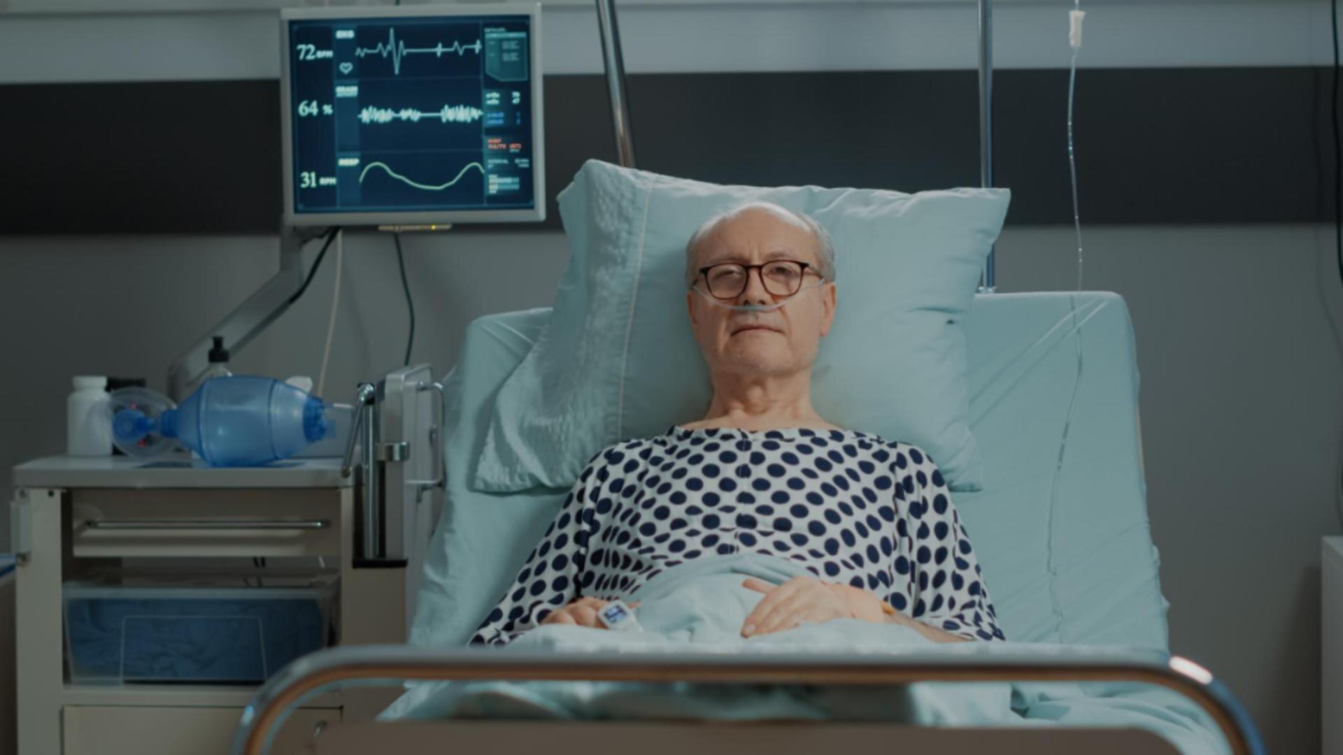 Un bărbat din Caransebeș a stat „cazat” doi ani în spital. Foto ilustrativ