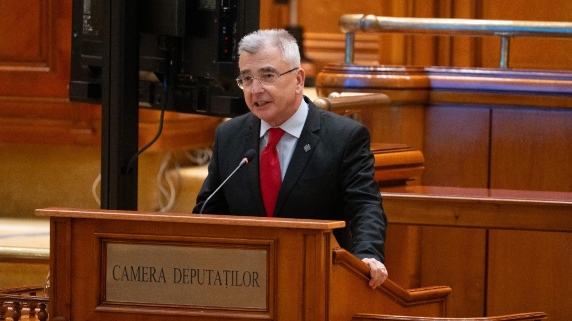 Liderul senatorilor AUR, Petrișor Peiu, avertizează că România intră într-o criză energetică și economică. Foto/AUR