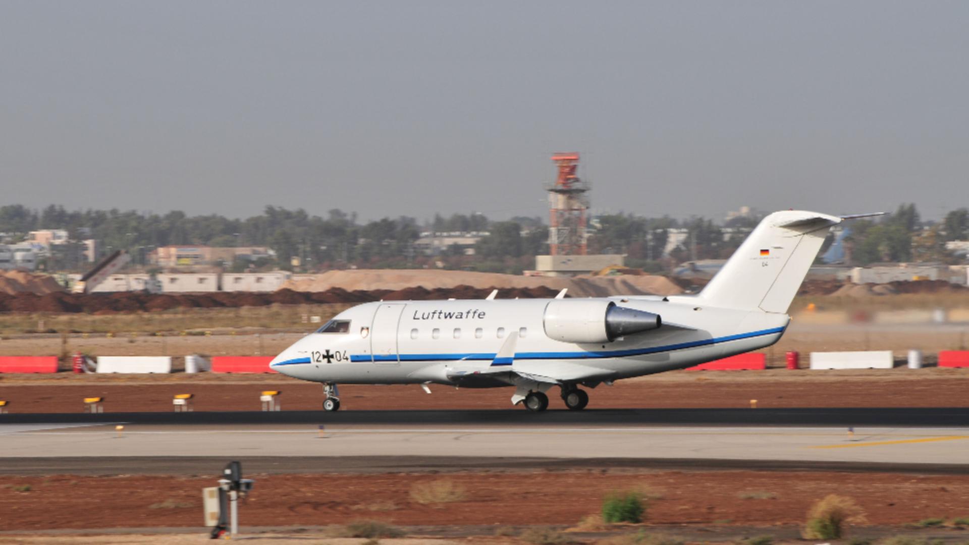 Spațiul aerian israelian se redeschide parțial: inițial, doar pentru zborurile de repatriere/ Profimedia